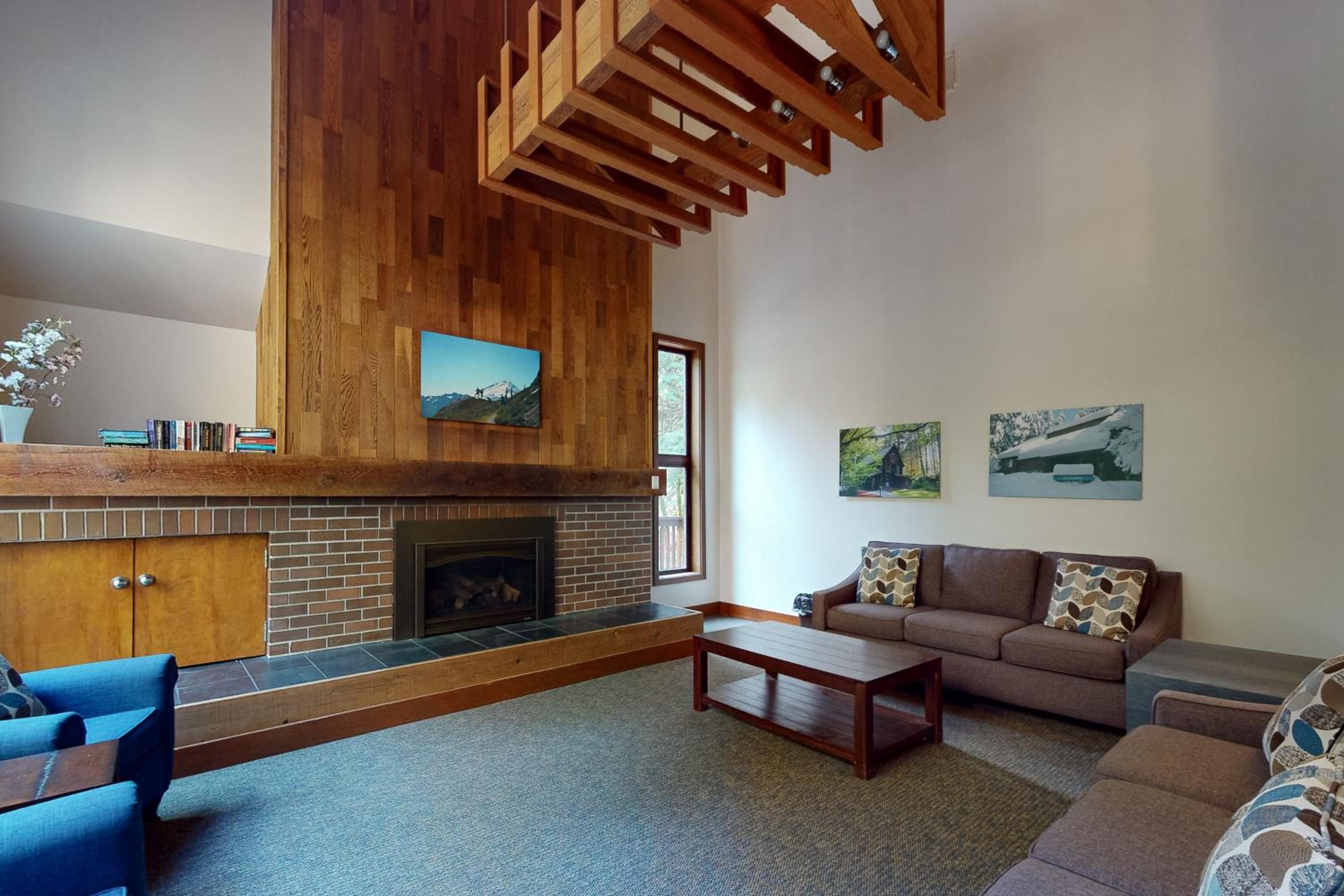 Indoor Pool and Game Room Access! Deming Mtn Escape