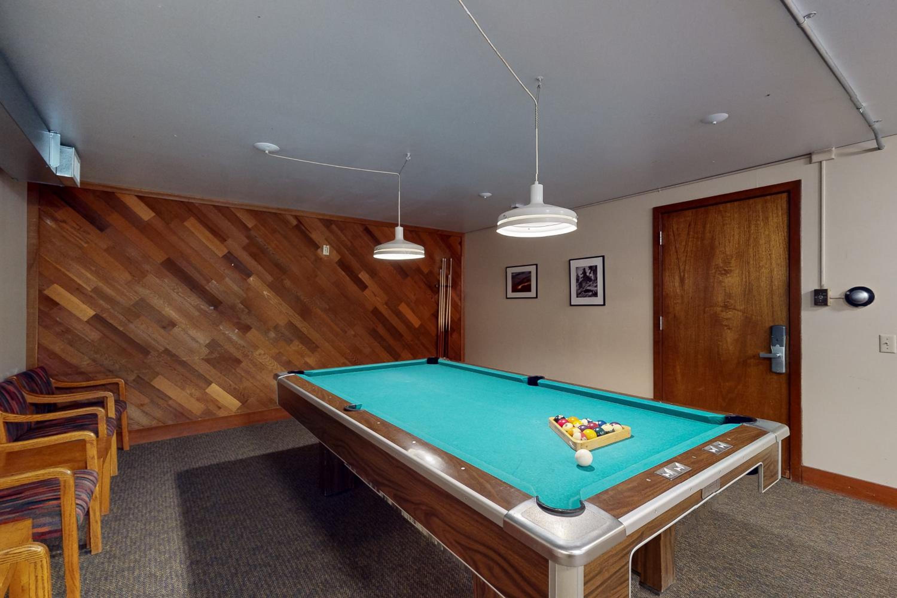 Indoor Pool and Game Room Access! Deming Mtn Escape