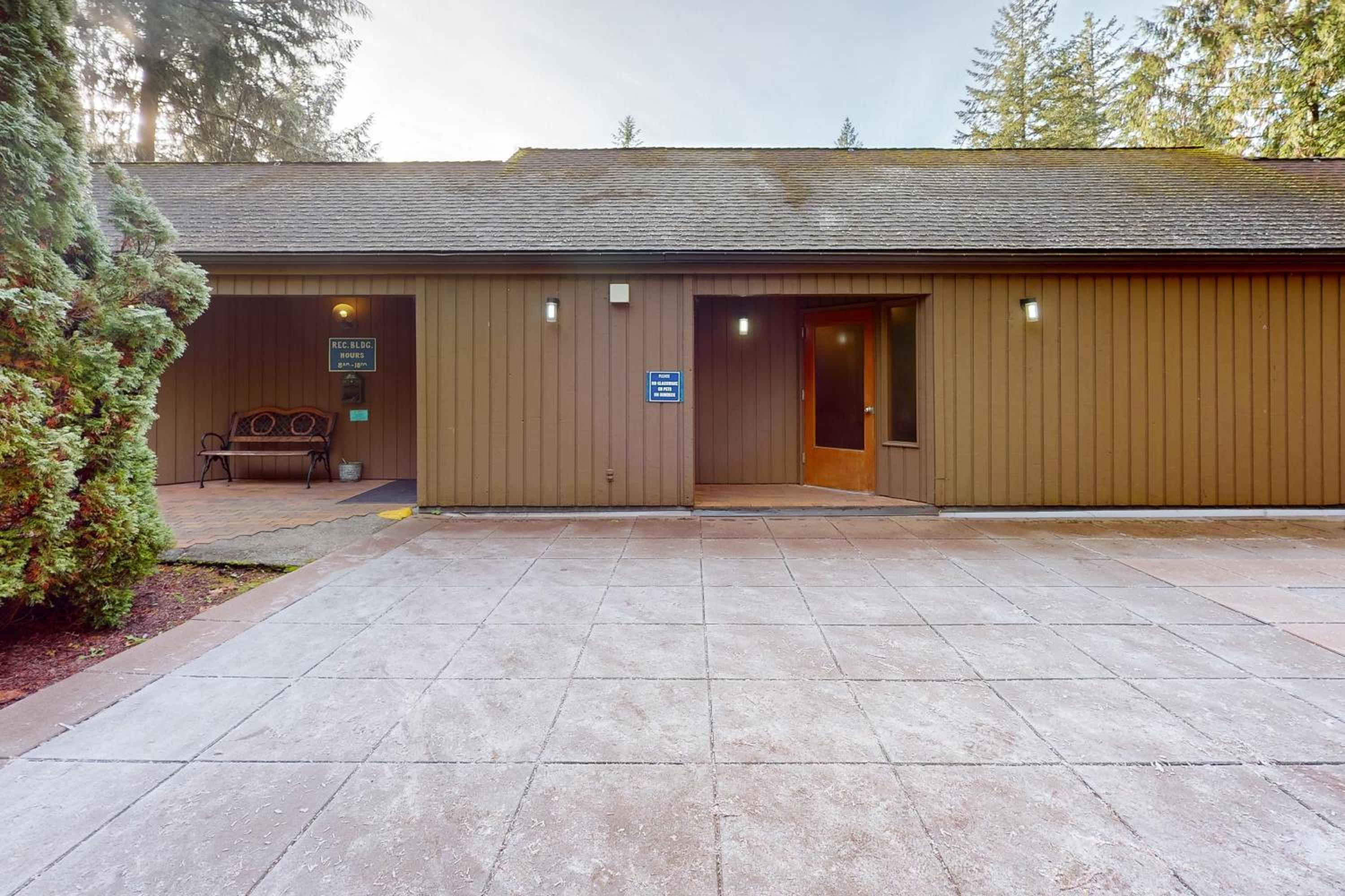 Indoor Pool and Game Room Access! Deming Mtn Escape