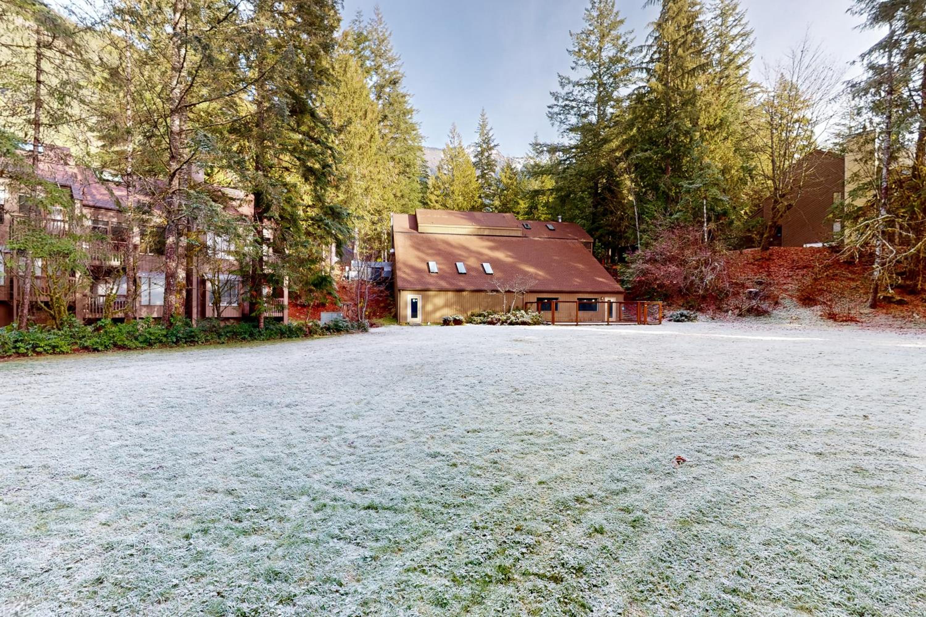 Indoor Pool and Game Room Access! Deming Mtn Escape
