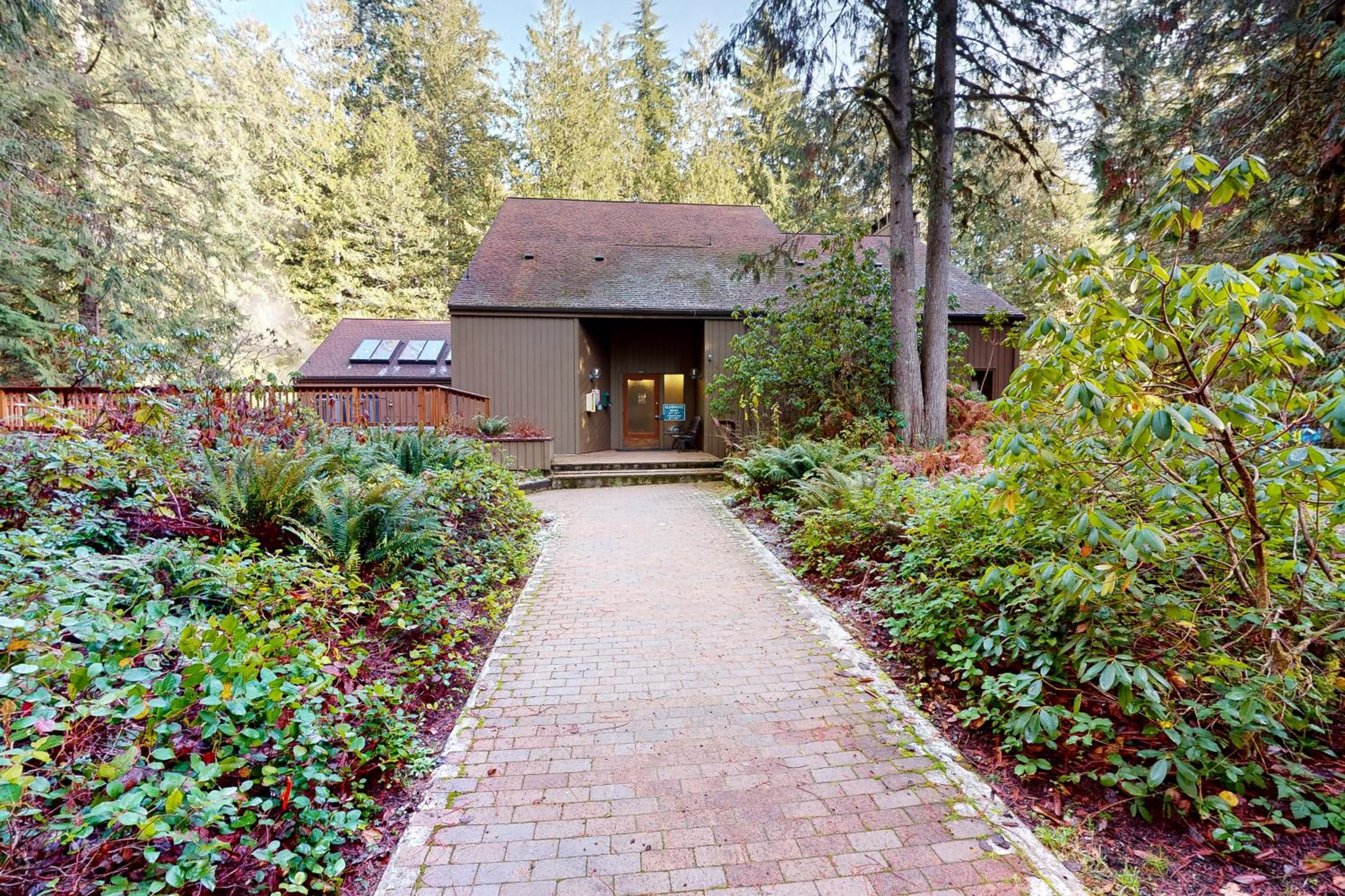 Indoor Pool and Game Room Access! Deming Mtn Escape