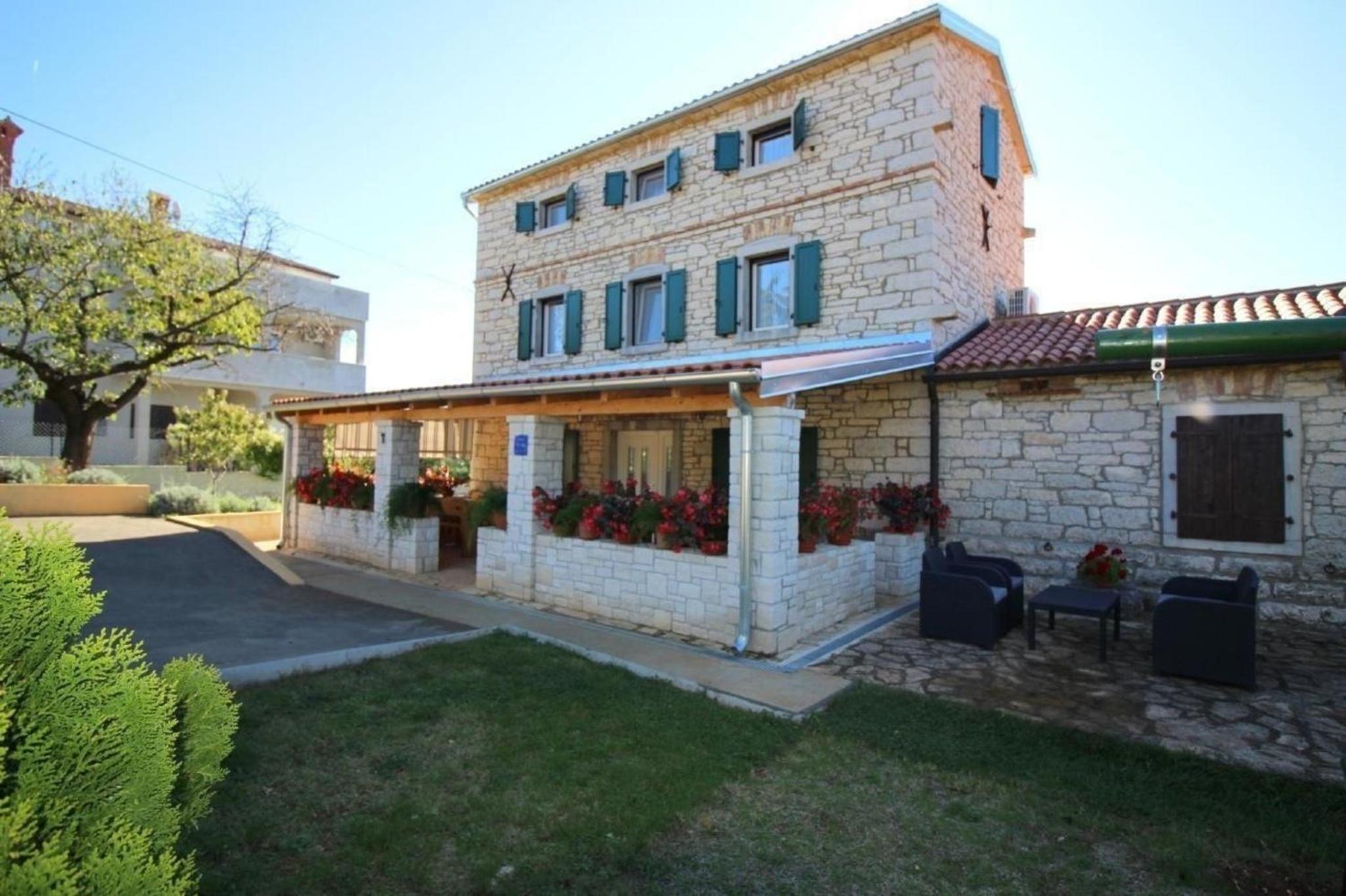 Ferienhaus Castello mit gepflegtem Garten