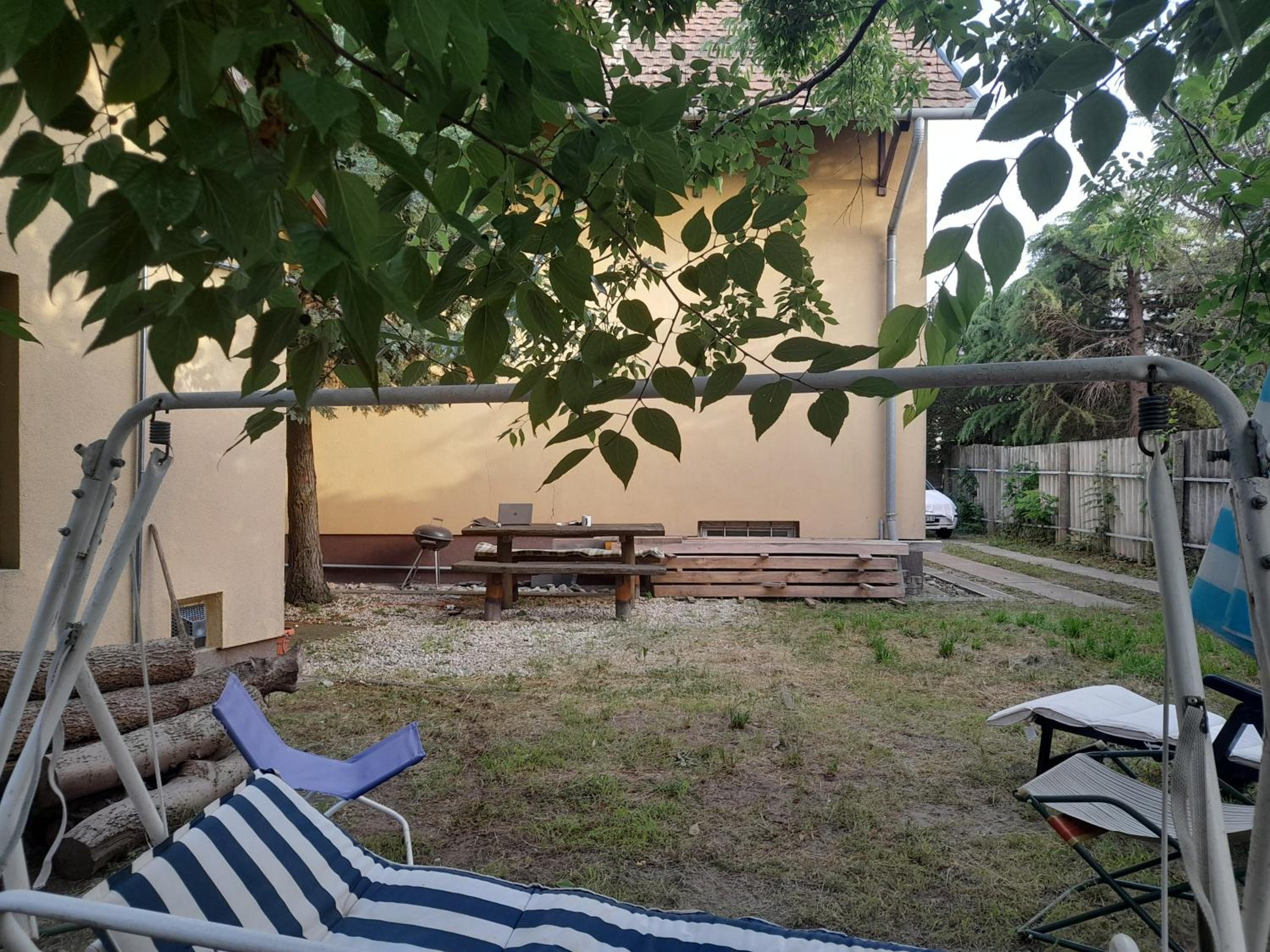Private room with balcony view 3