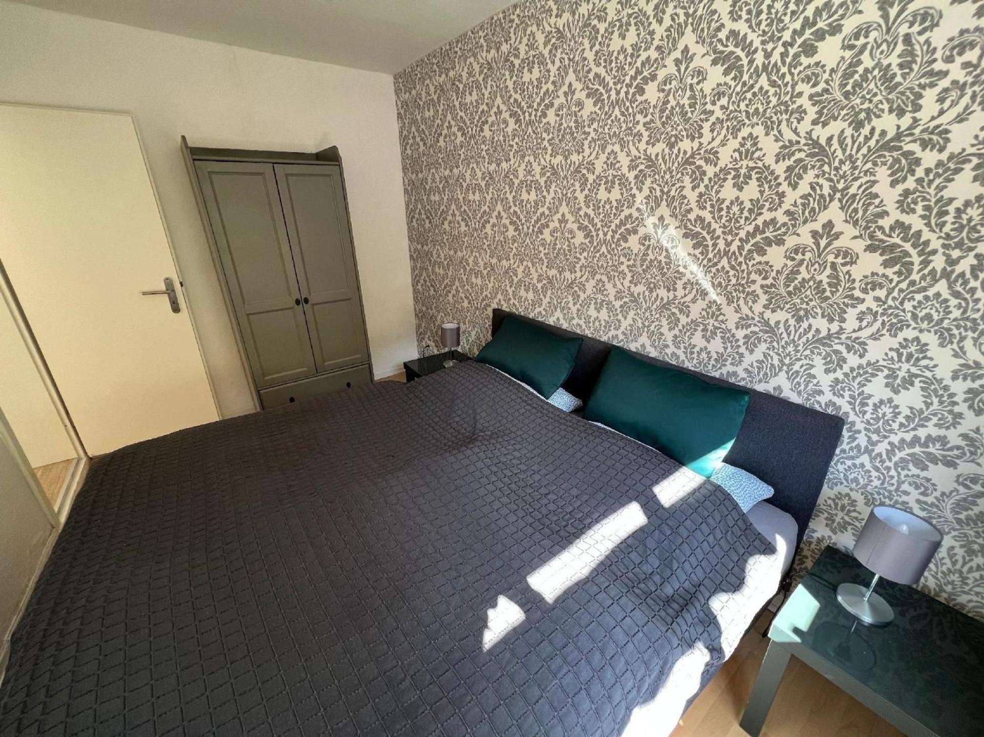 Komfortable und gepflegte Ferienwohnung für zwei bis vier Personen mit separatem Bad und separater Küche