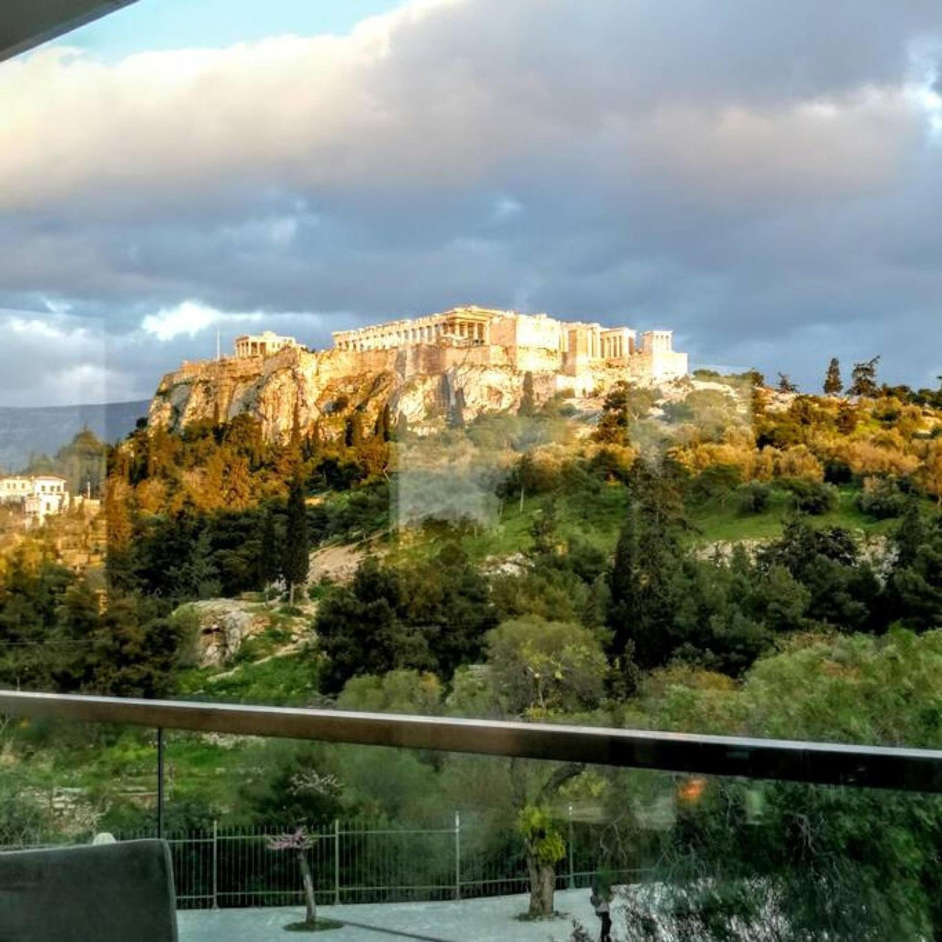 Luxurious apartment in Acropolis