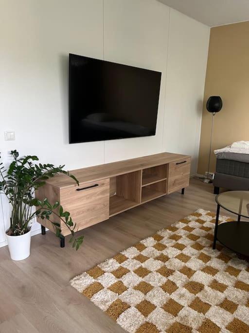 Tilava yksiö Ilmainen pysäköinti