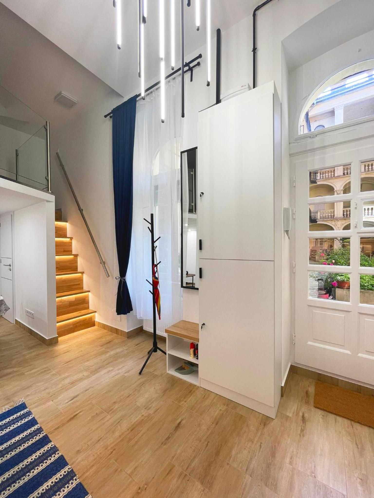 Victory Flat view 4