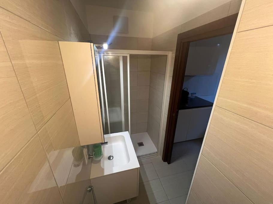 Gandria Stanza con Cucina e Bagno Privato