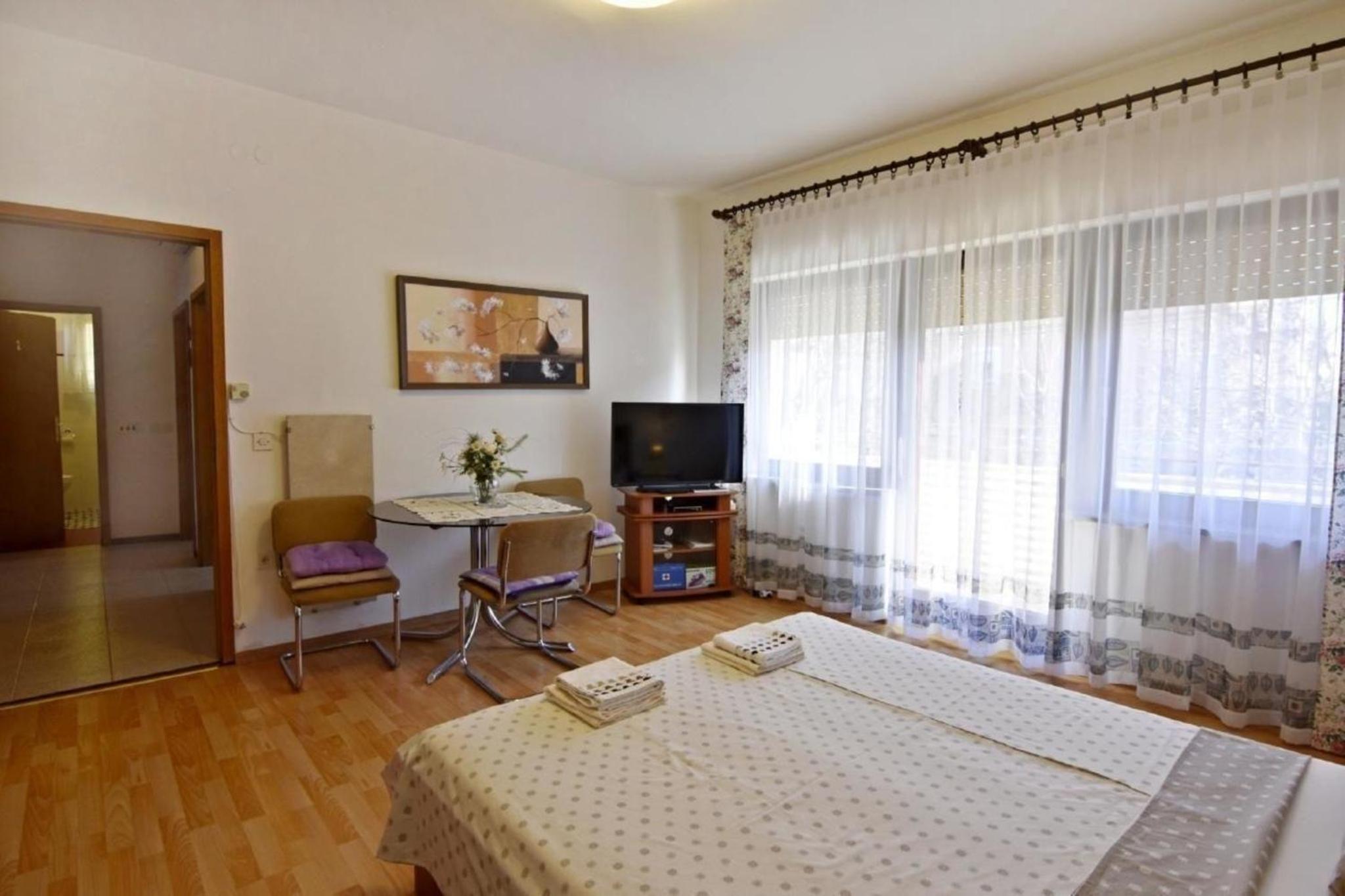 Klimatisierte Wohnung in Umag mit Grill, Garten und Terrasse view 5