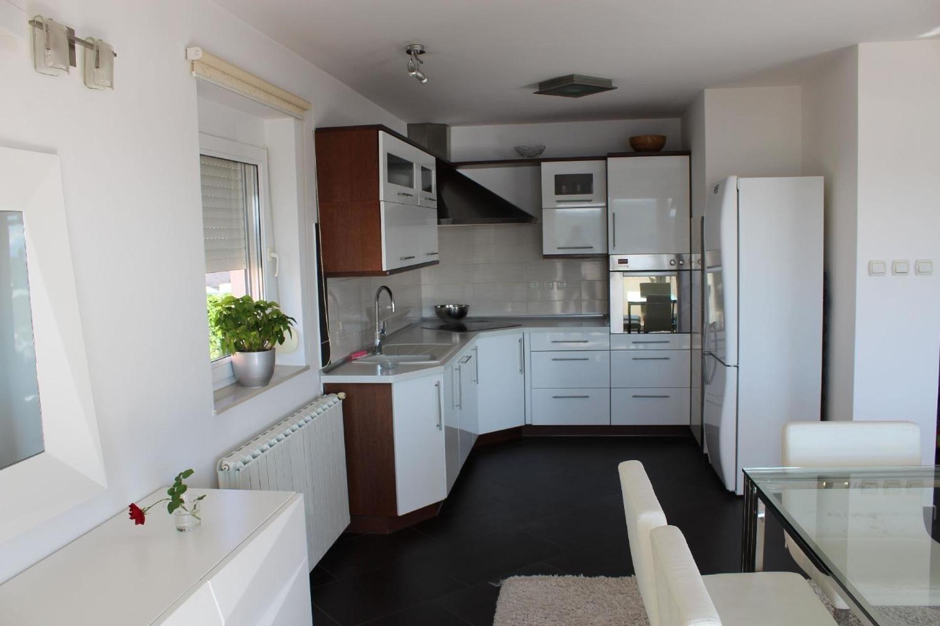 Wohnung mit großer Terrasse und Meerblick