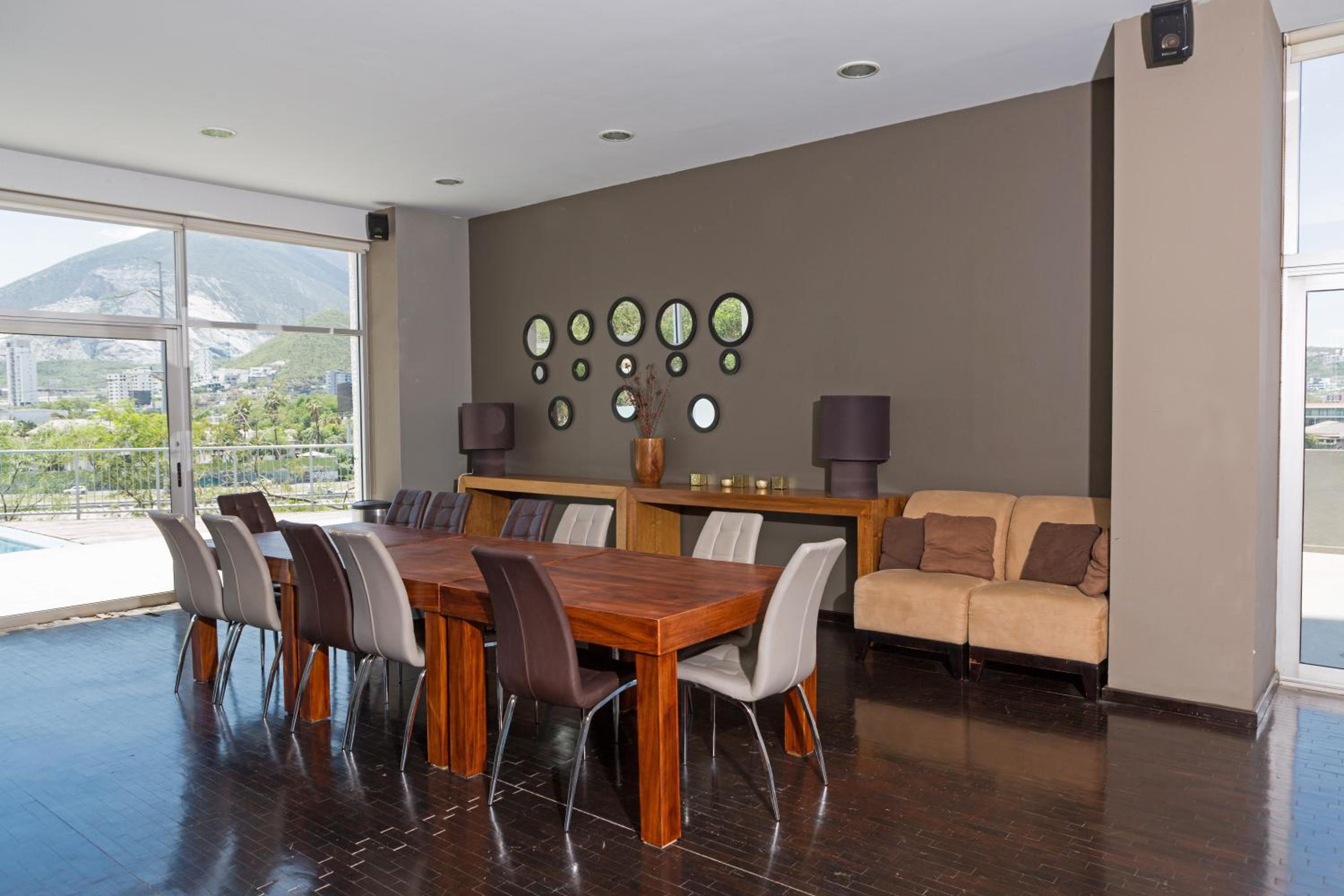 meeting & event spaces