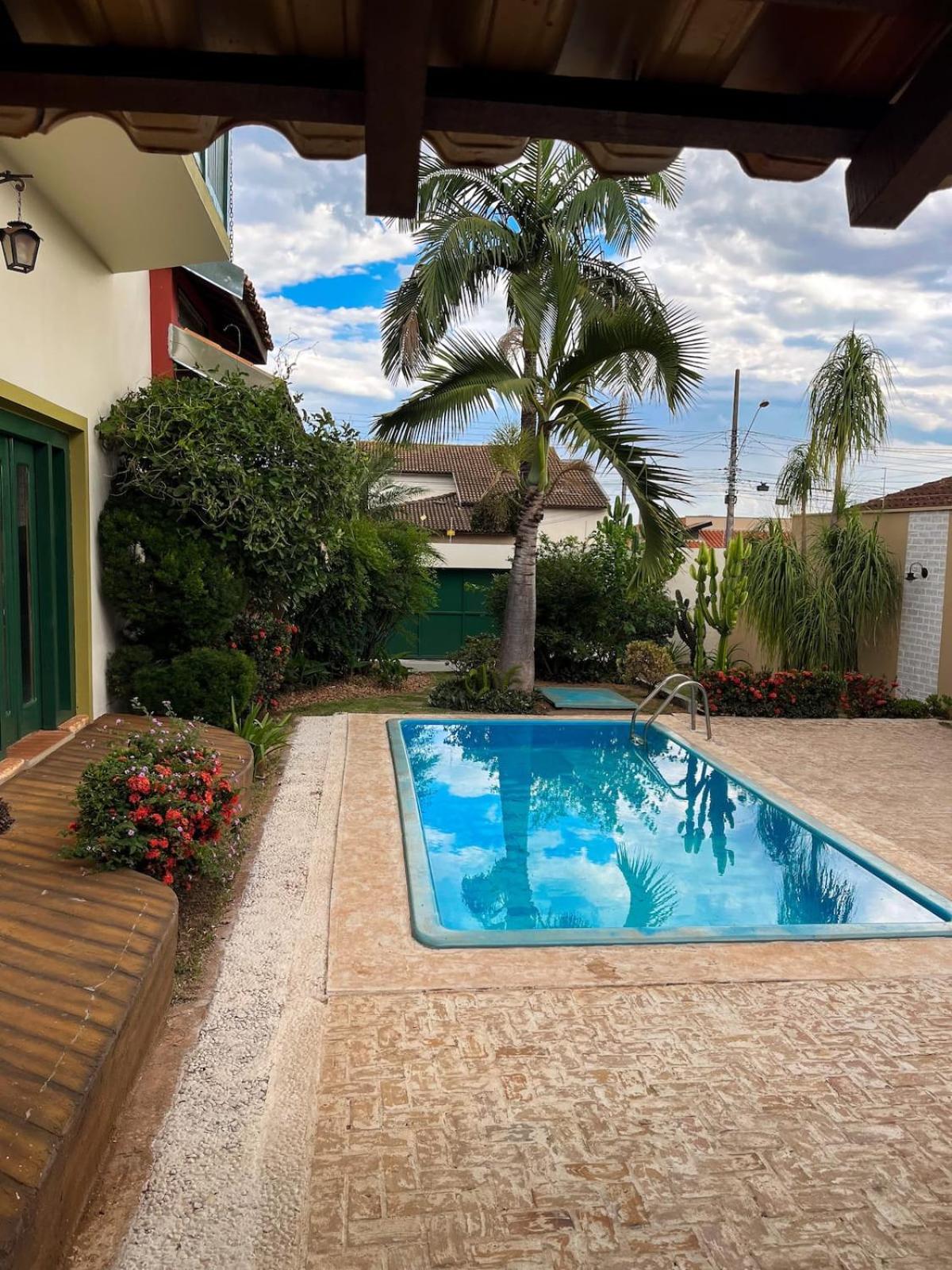 Bela vista, excelente localização, casa completa