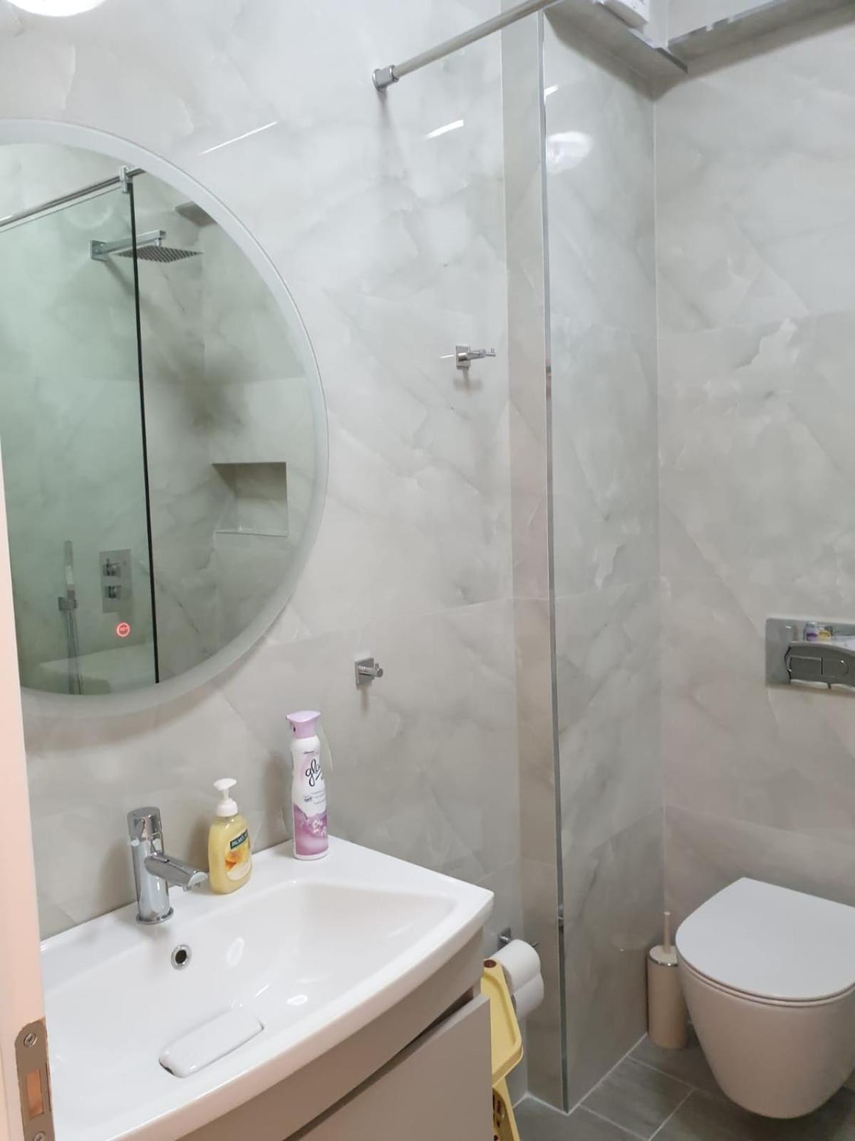 Front line 2 bedroom apartment