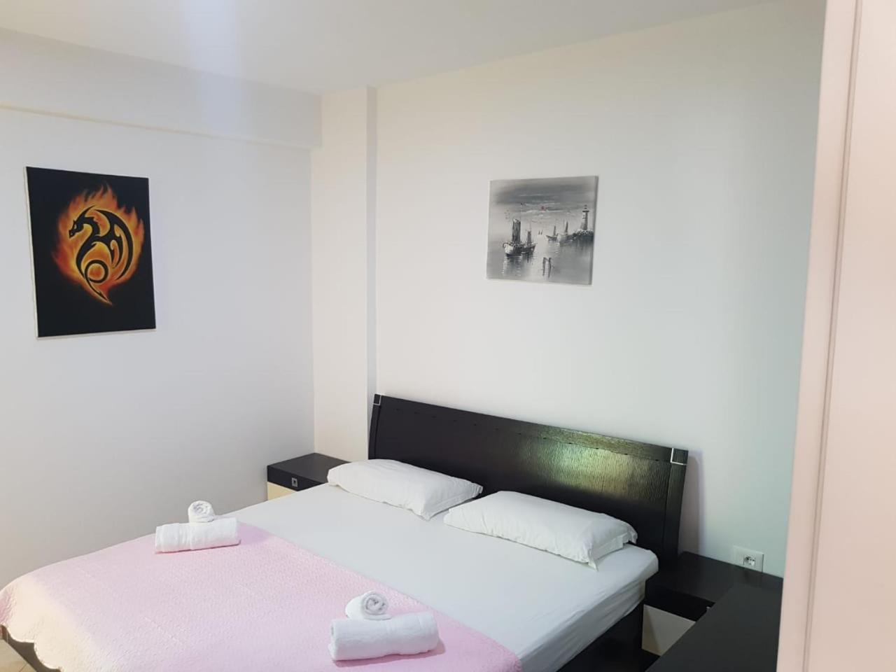 Front line 2 bedroom apartment