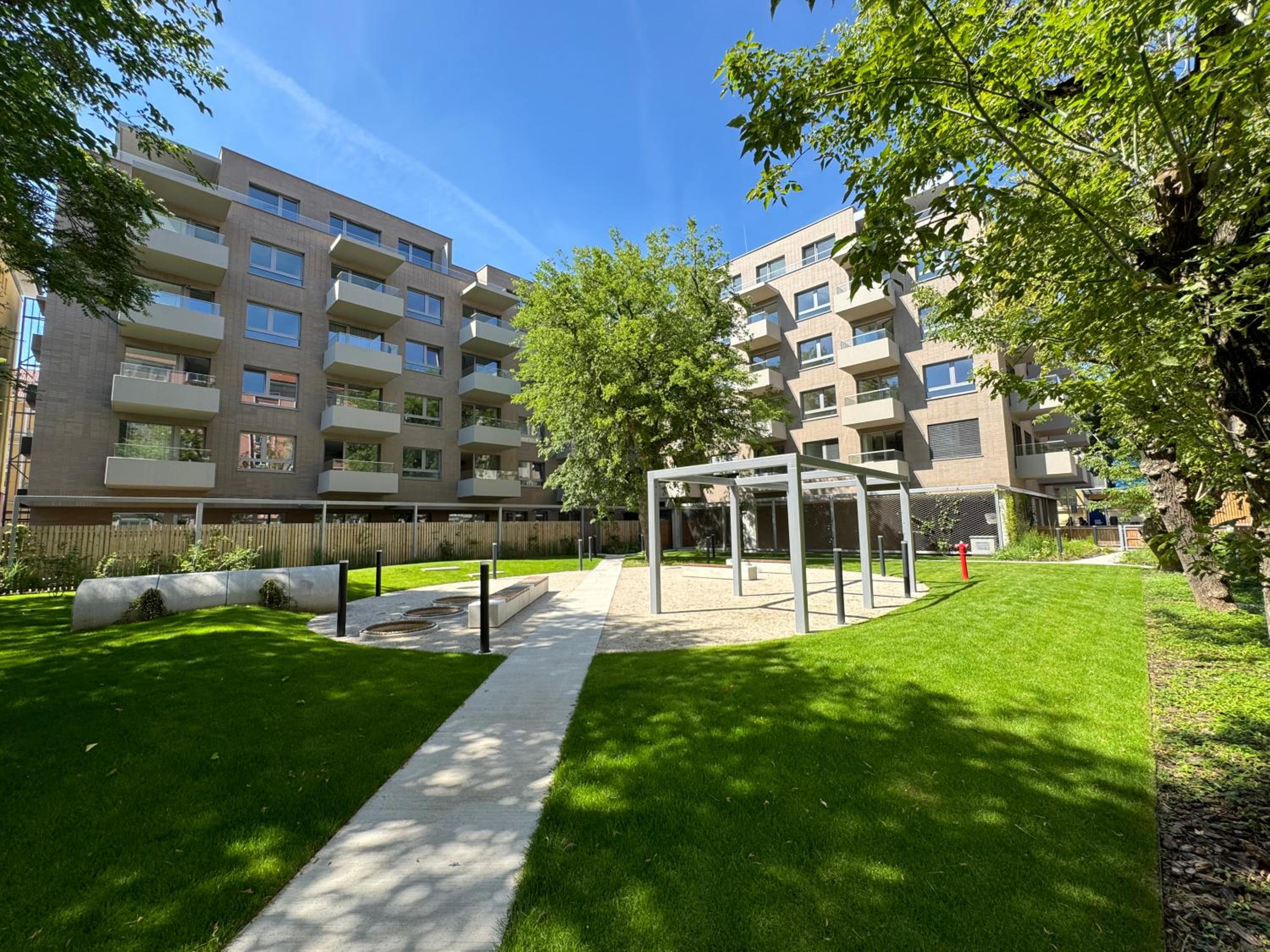 Aurora Apartments