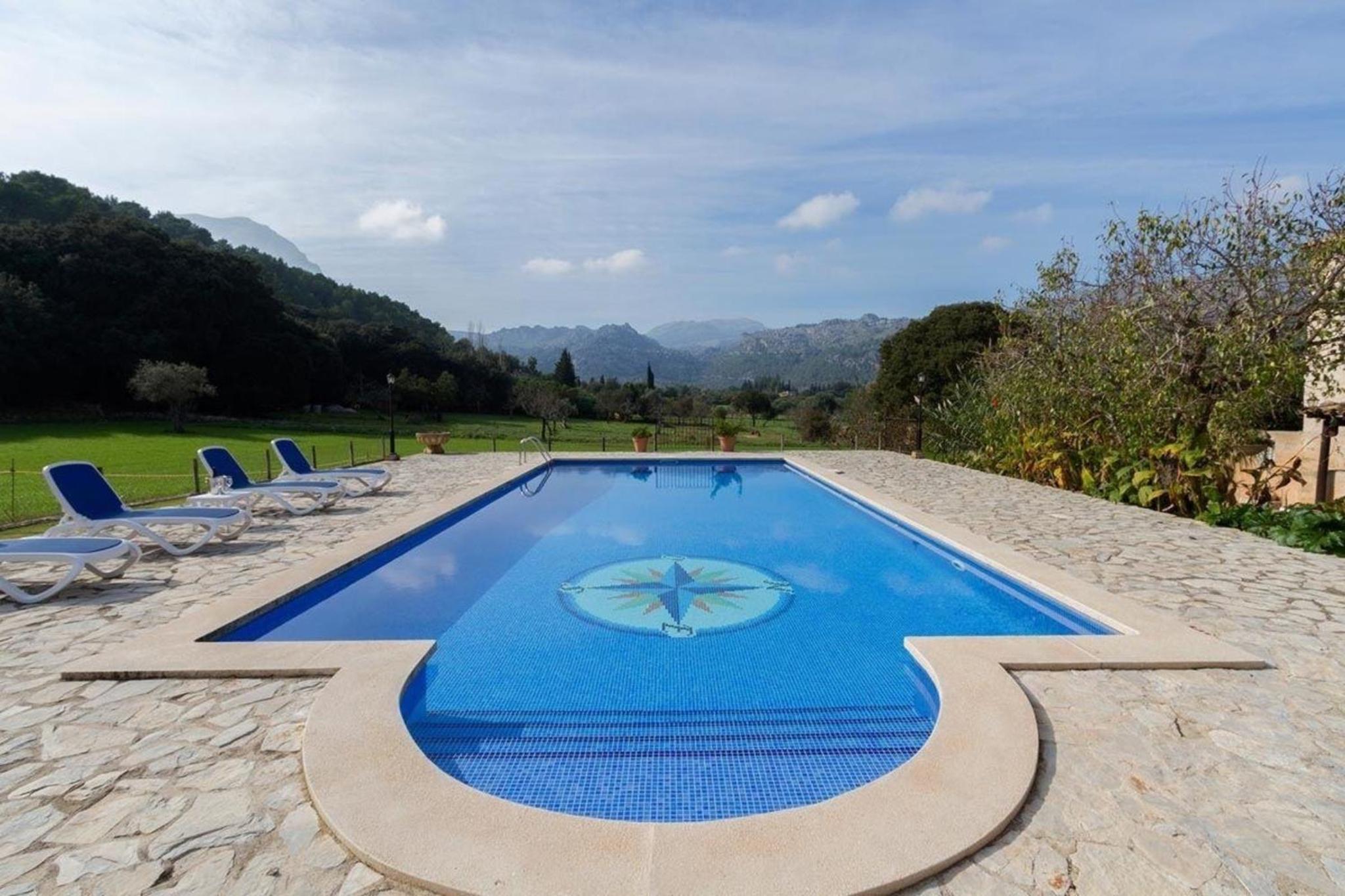 Tolle Finca in wunderschöner Landschaft
