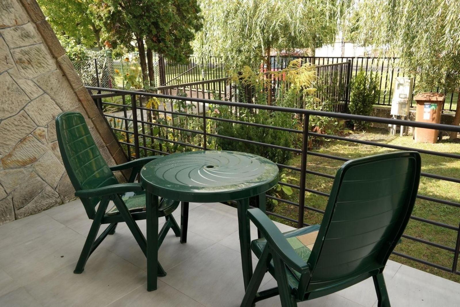 Doppelhaushälfte für sechs Personen mit Terrasse