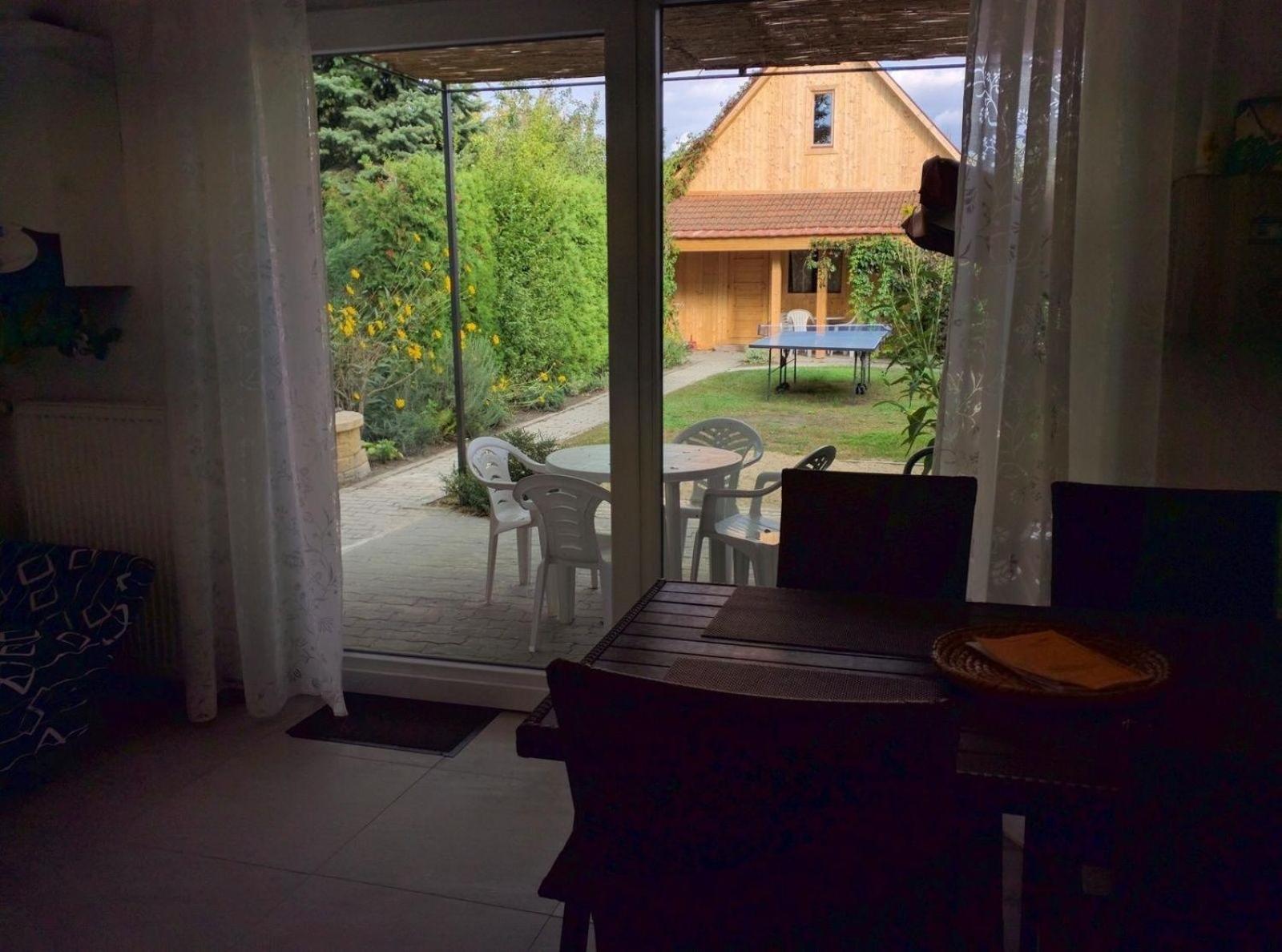Doppelhaushälfte für sechs Personen mit Terrasse