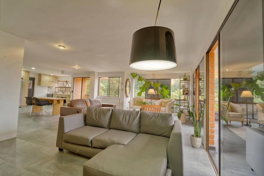 Hidden Gem of Poblado! Location & Tranquillity Top