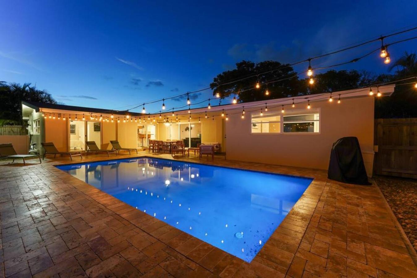 3BR HEATED POOL CLOSE TO BEACH, photo 14