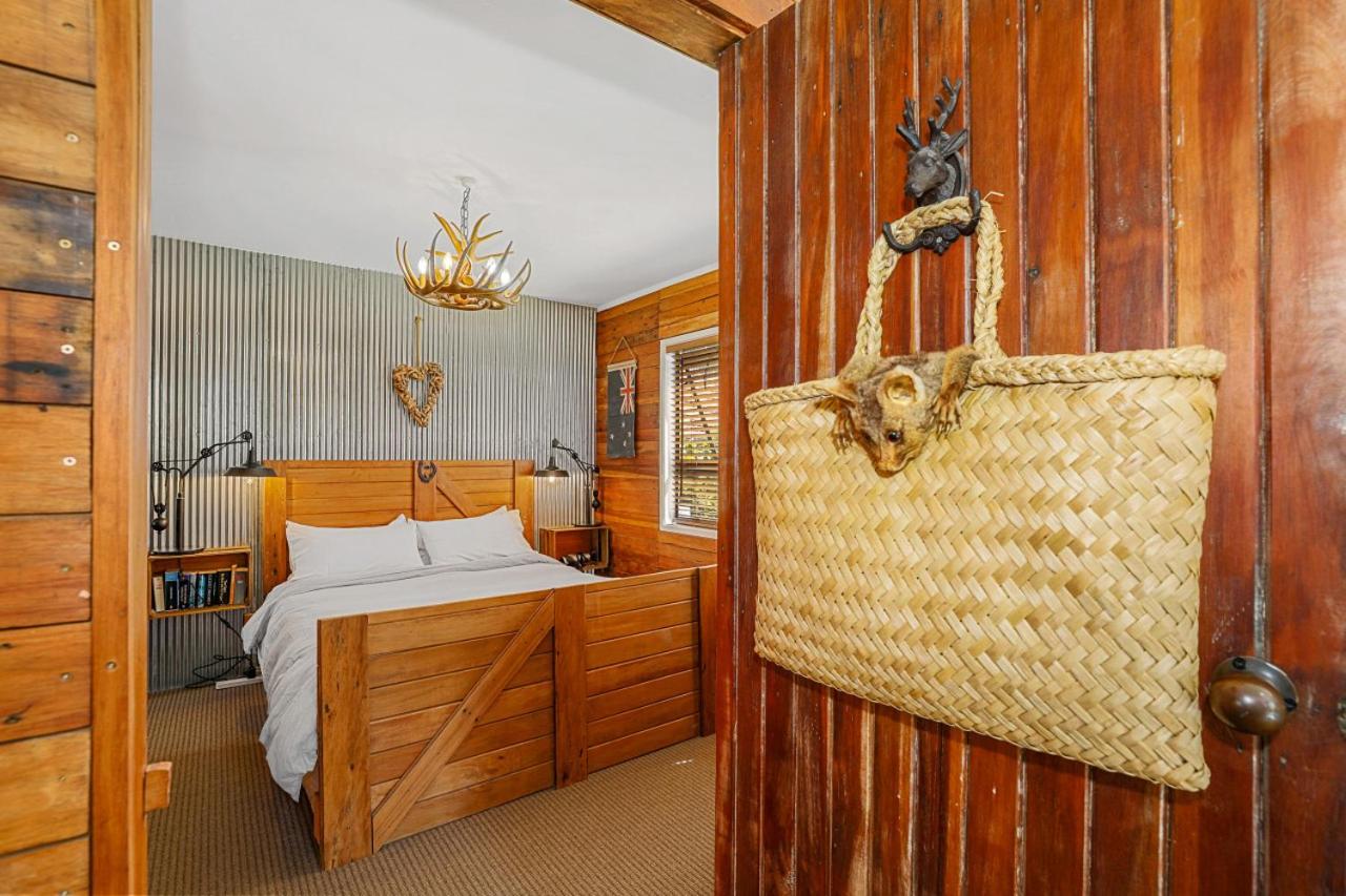 Timber Retreat - CBD location