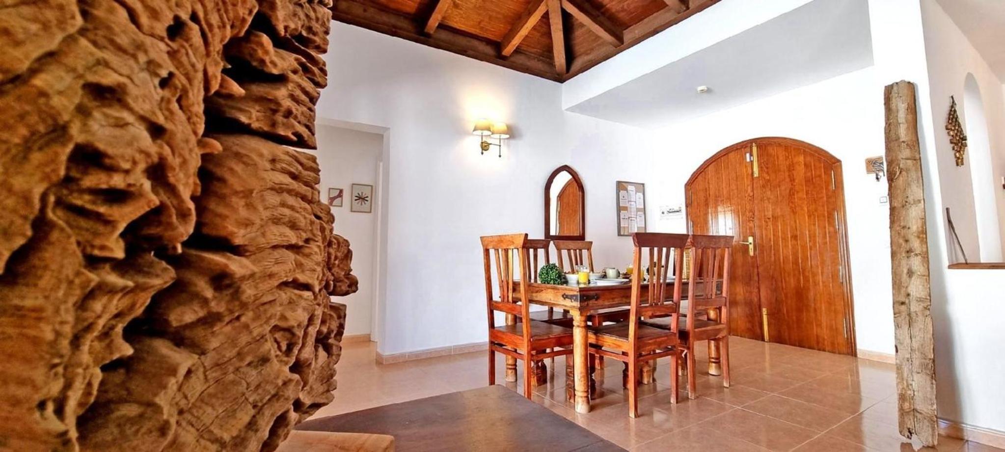 Komfortables Ferienhaus in Corralejo mit privatem Garten und beheiztem Pool