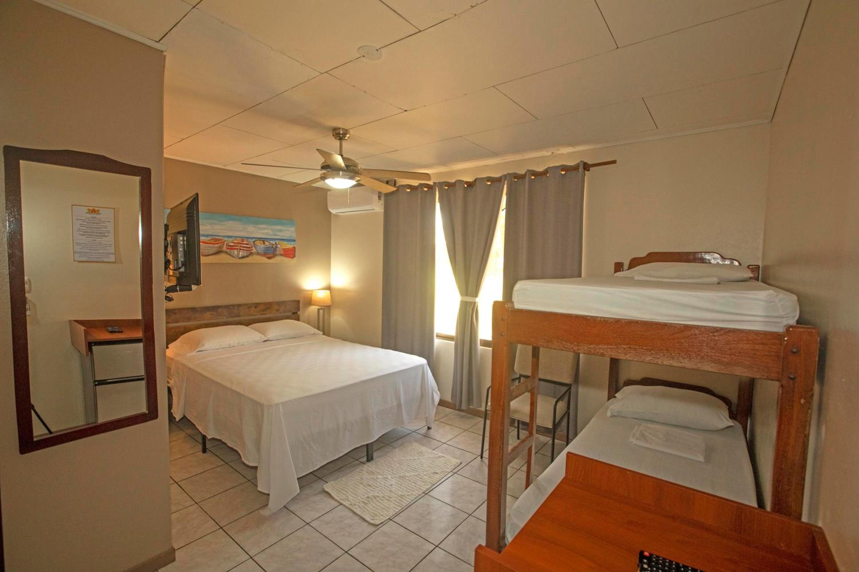 Hotel Laura's House