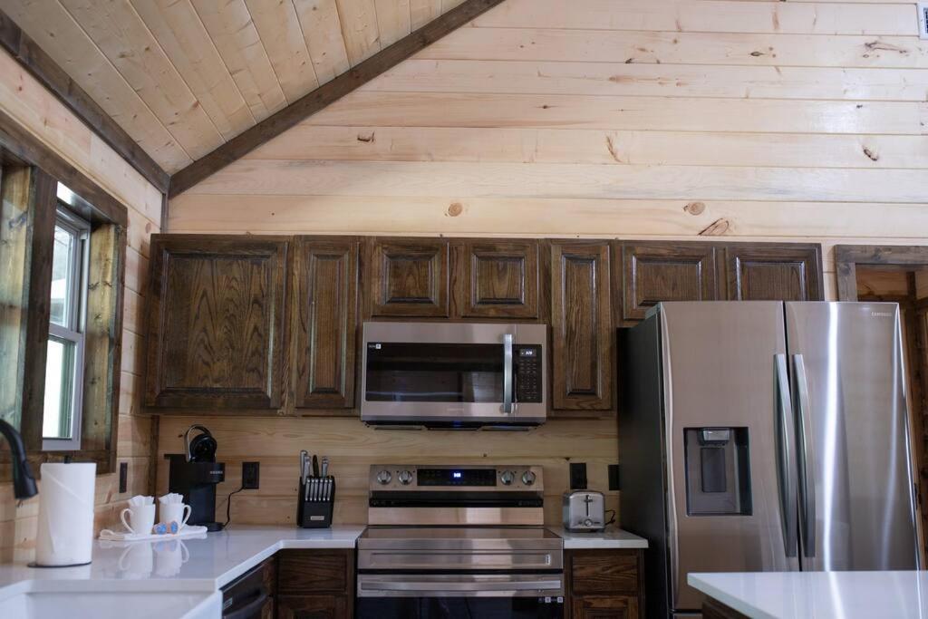 The NEW Luna Lodge in Broken Bow view 5