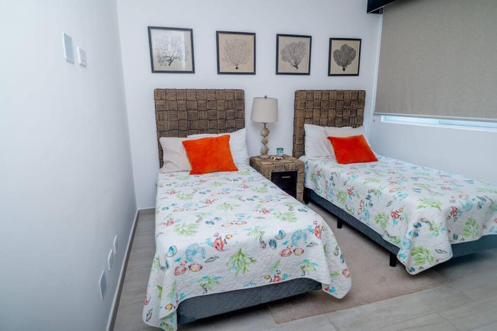 Luxury and Comfort Golf & Pool view 5