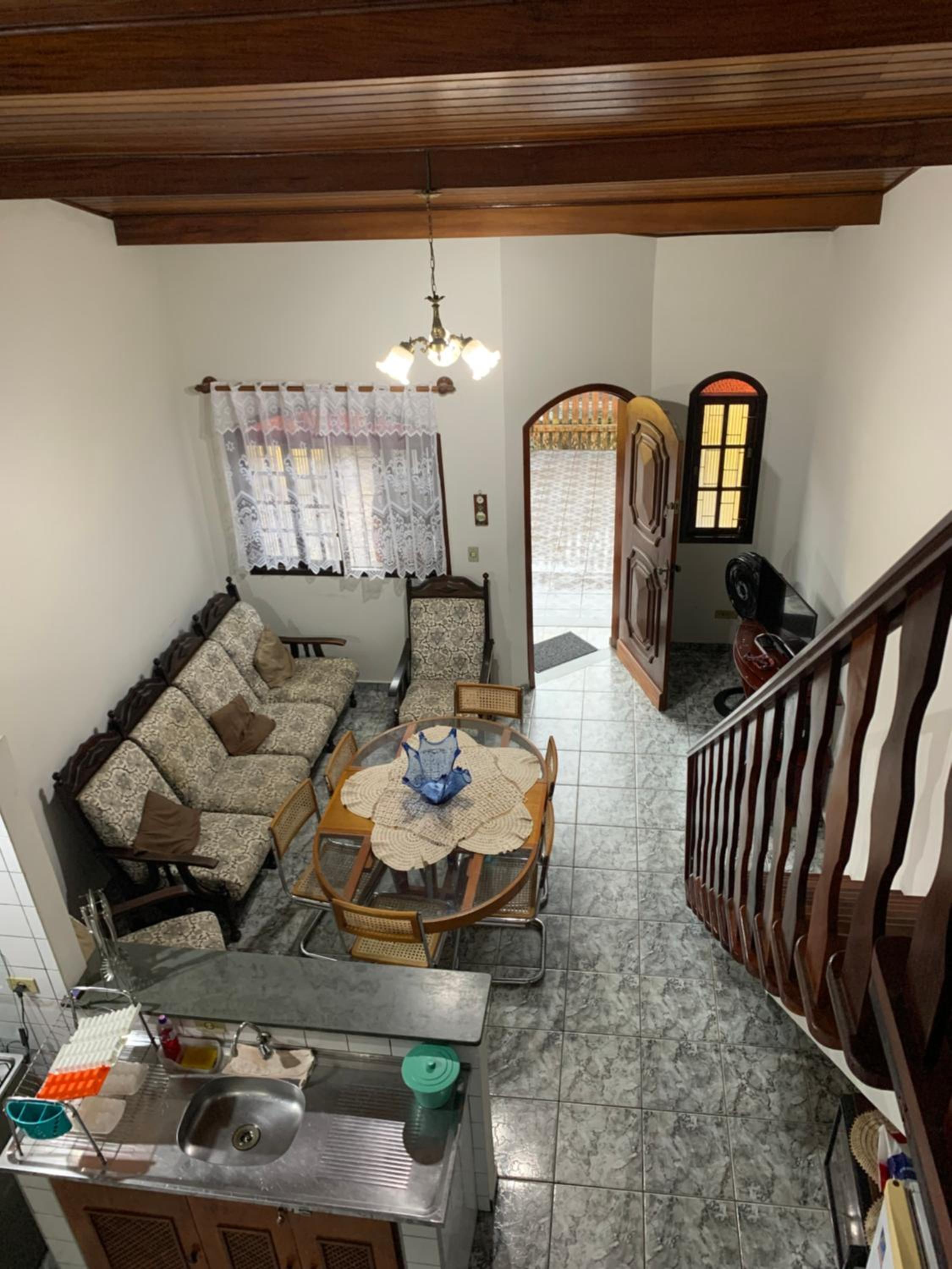 Casa confortável p 13 praia Itaguá Ubatuba