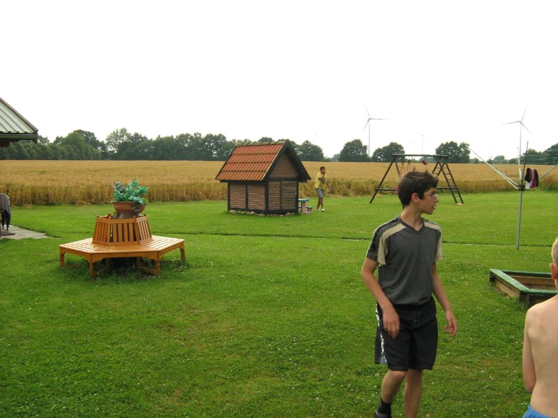 Photo 6