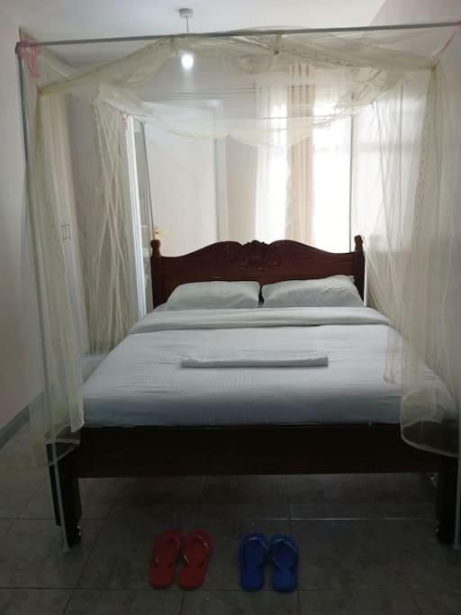 Maya Nest Lounge view 3