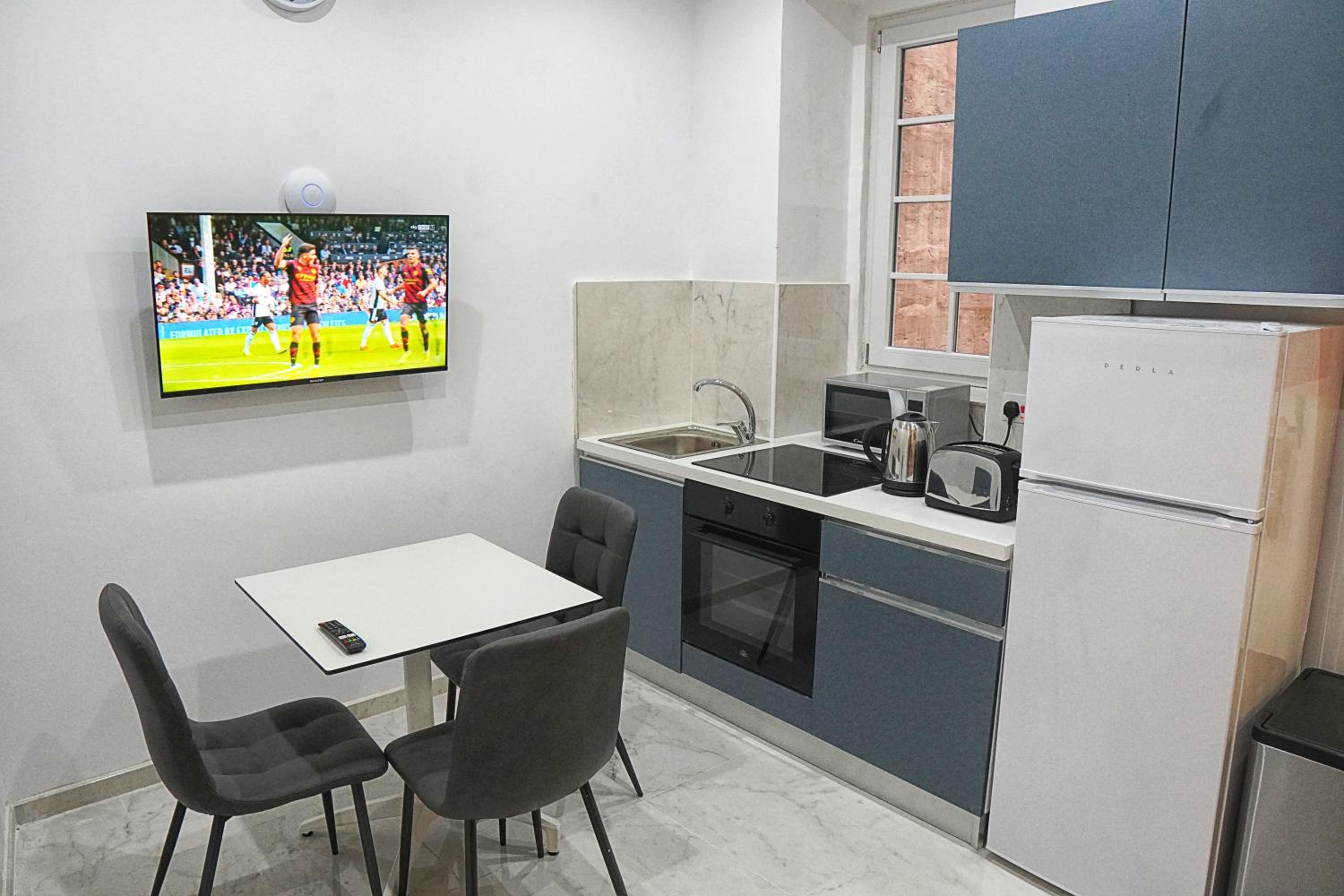 Historic Vittoriosa Maisonette with Sea View