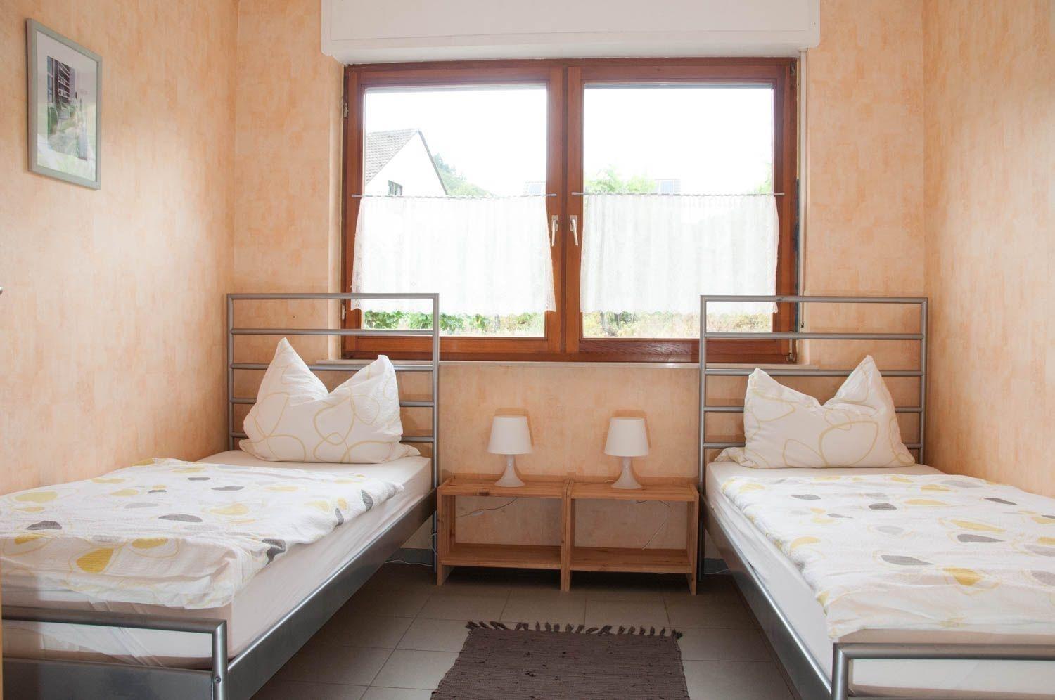 Ferienwohnung in Schleich mit Garten