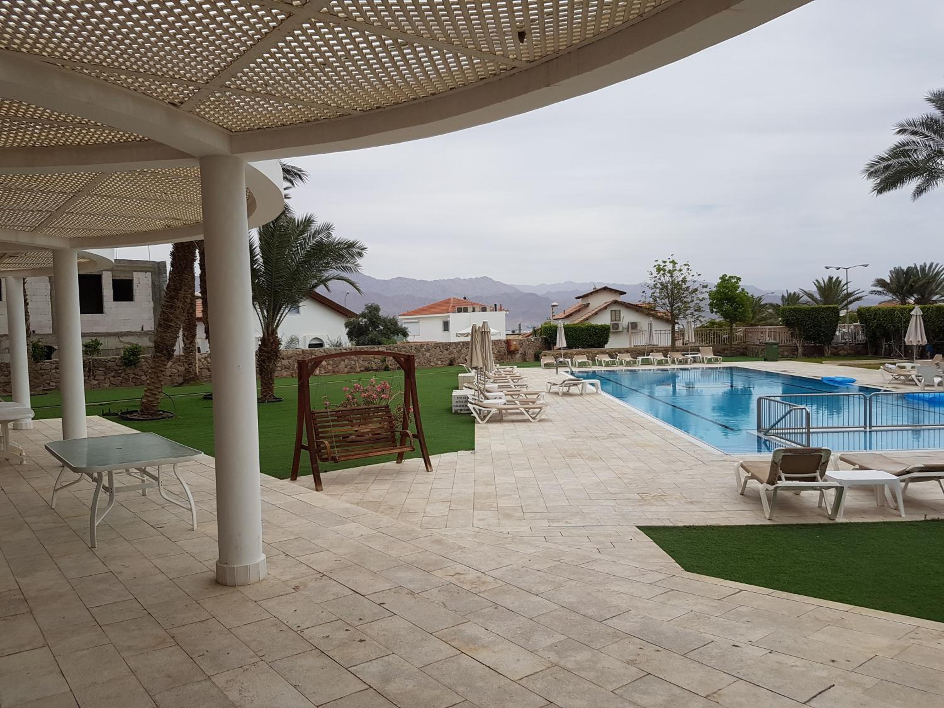 Exclusive Top Luxury Penthouse near the sea with Privat Roof-Pool