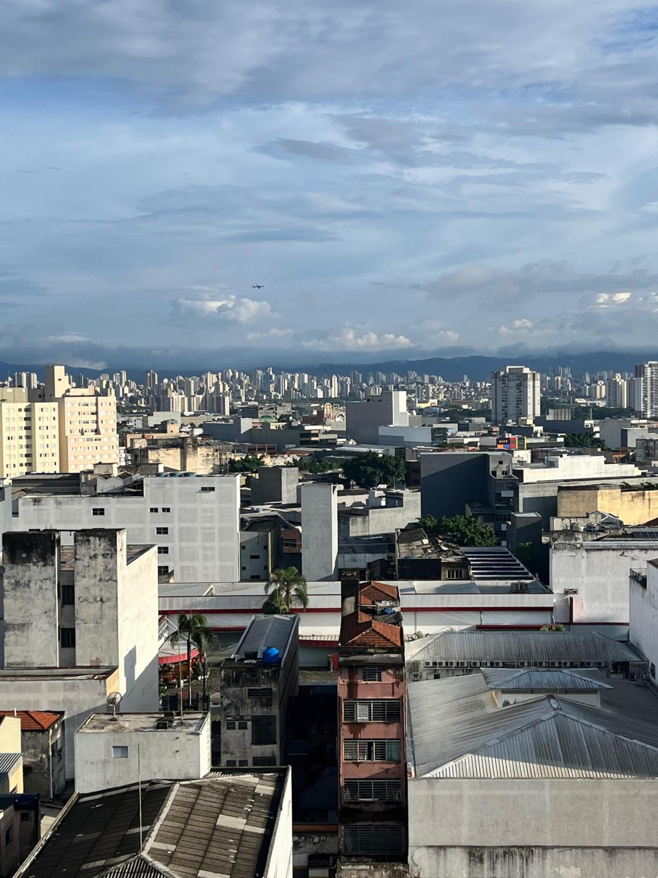 Ap inteiro no Brás com vaga, 12º andar, Templo Salomão, próximo ao metrô Bresser