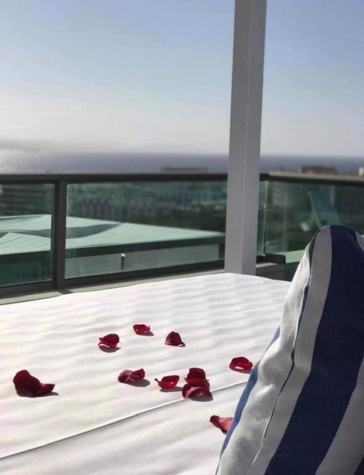 Exclusive Top Luxury Penthouse near the sea with Privat Roof-Pool