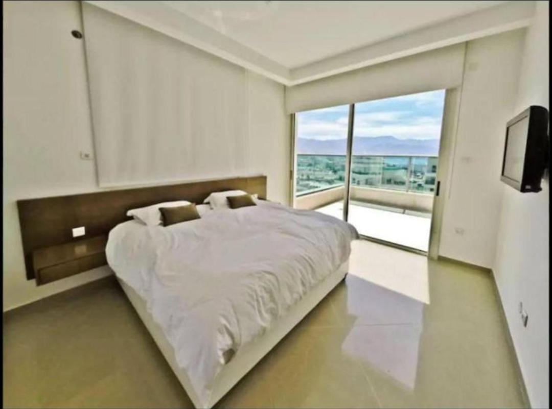 Exclusive Top Luxury Penthouse near the sea with Privat Roof-Pool