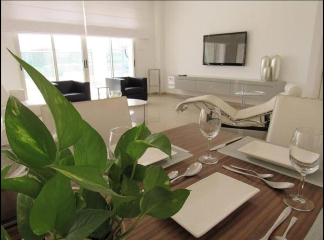 Exclusive Top Luxury Penthouse near the sea with Privat Roof-Pool