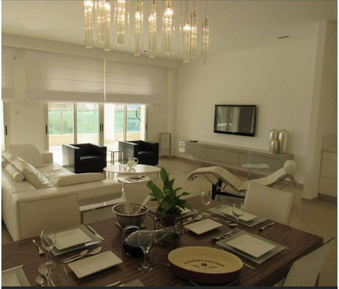 Exclusive Top Luxury Penthouse near the sea with Privat Roof-Pool