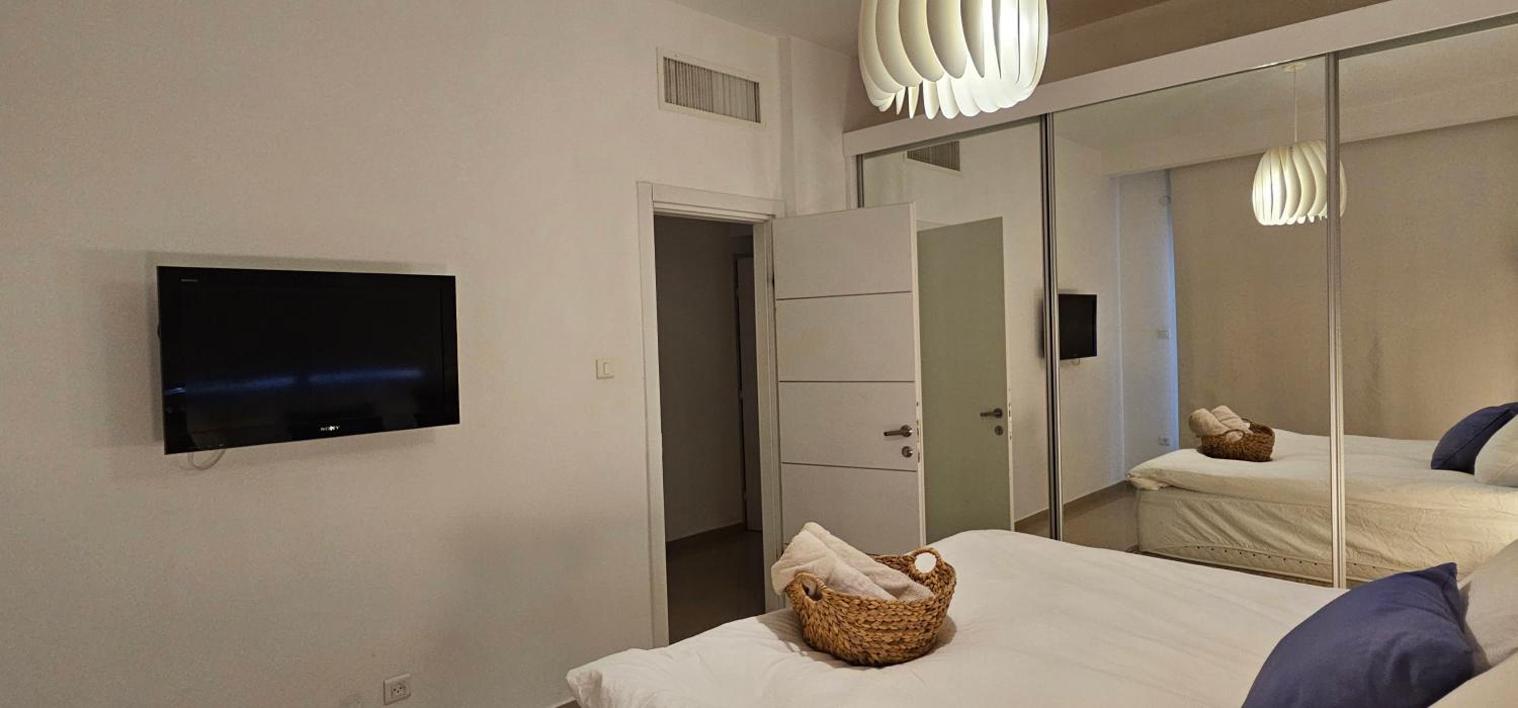 Exclusive Top Luxury Penthouse near the sea with Privat Roof-Pool