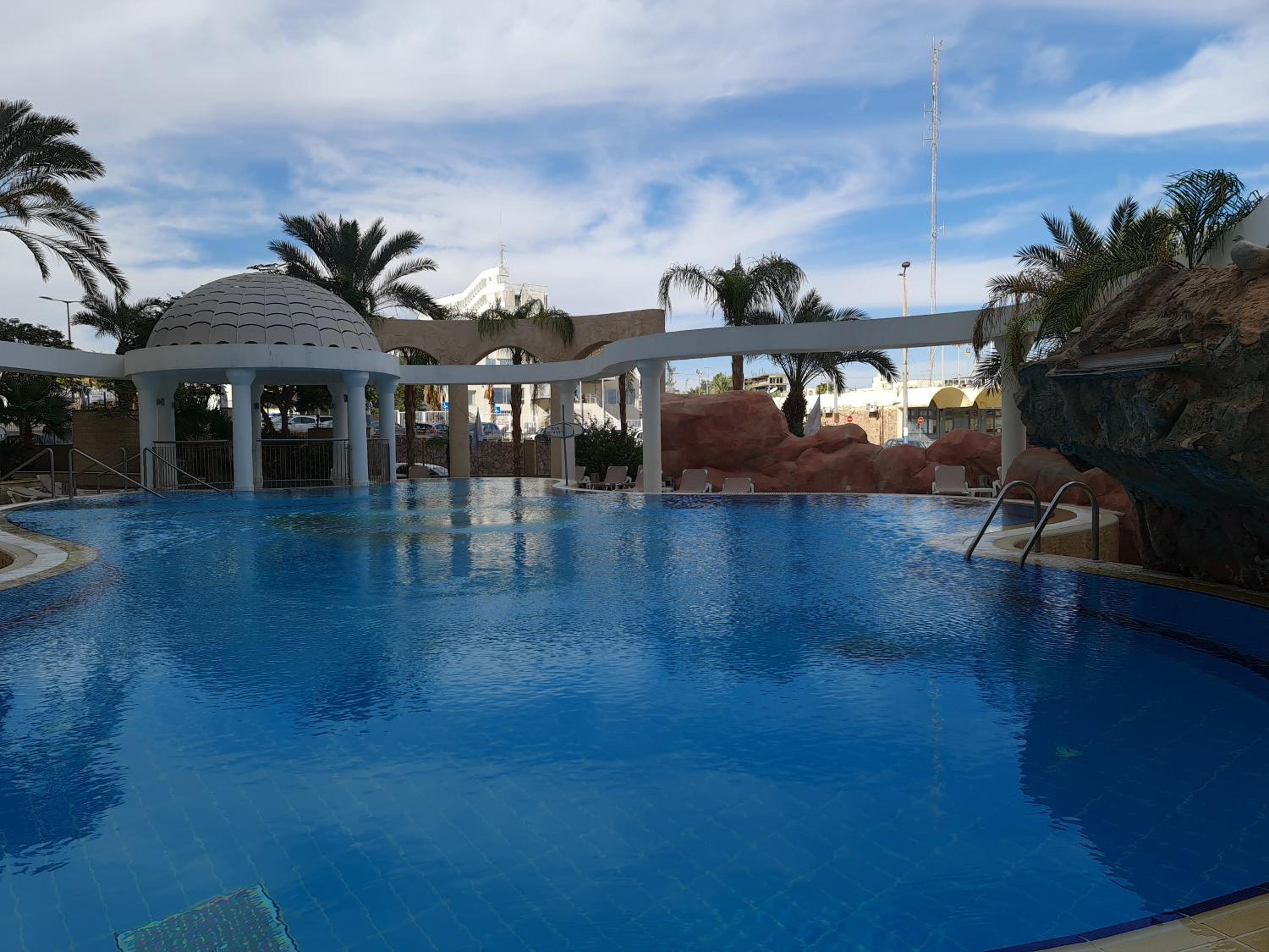 Exclusive Top Luxury Penthouse near the sea with Privat Roof-Pool