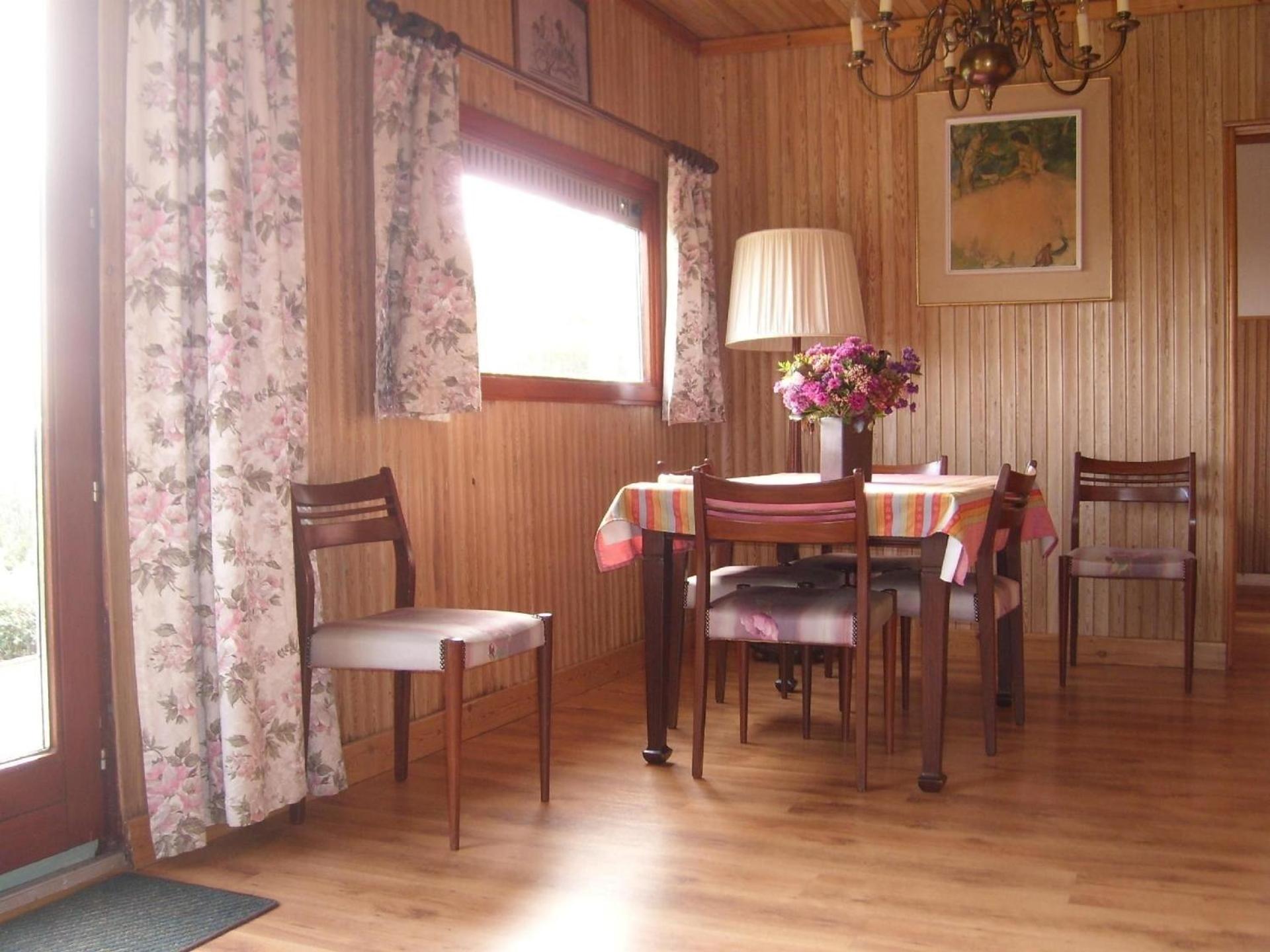 Ein Chalet mit großem Garten und Panoramablick