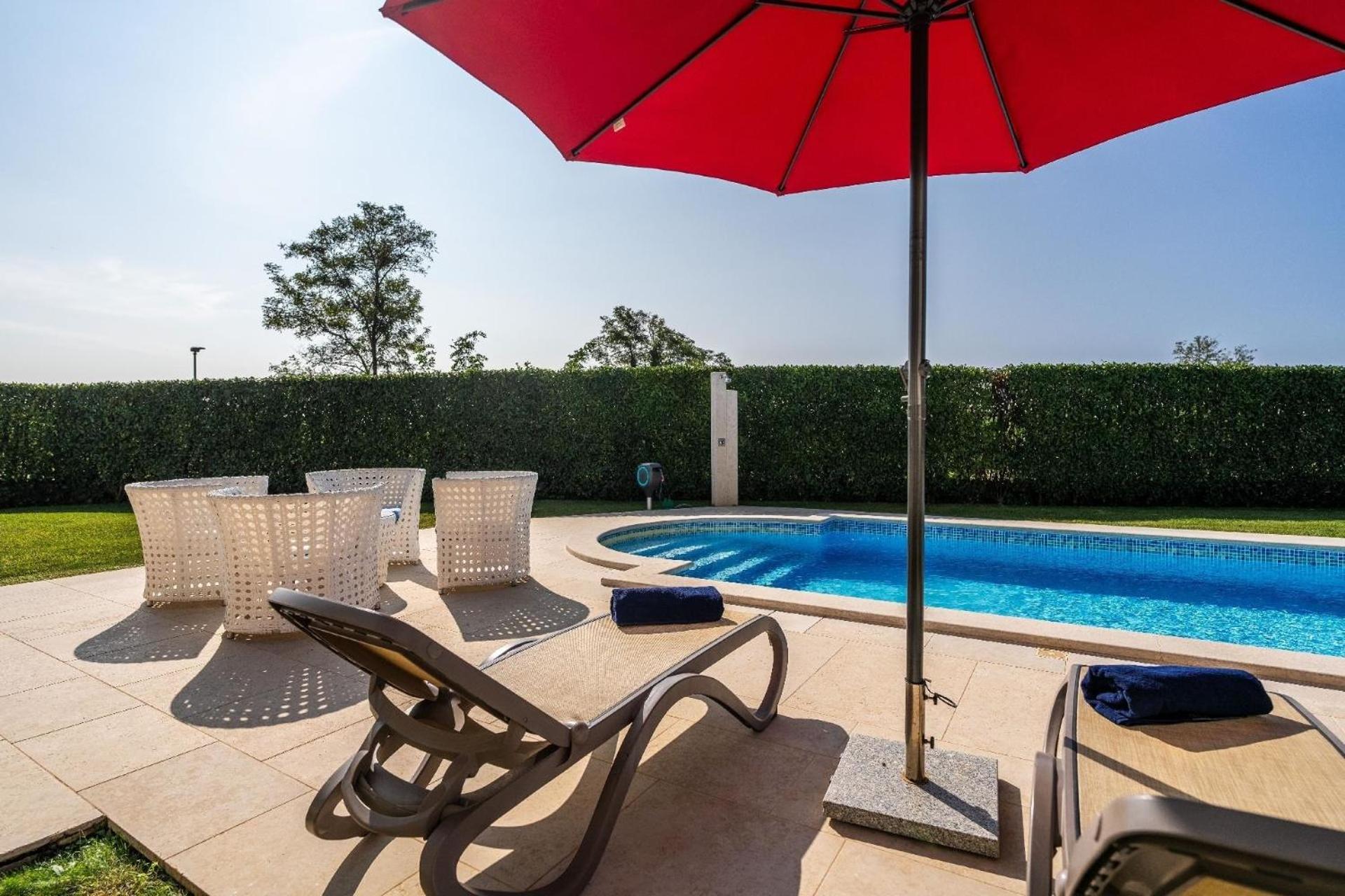 Haustierfreundliche Villa Bincila mit Pool
