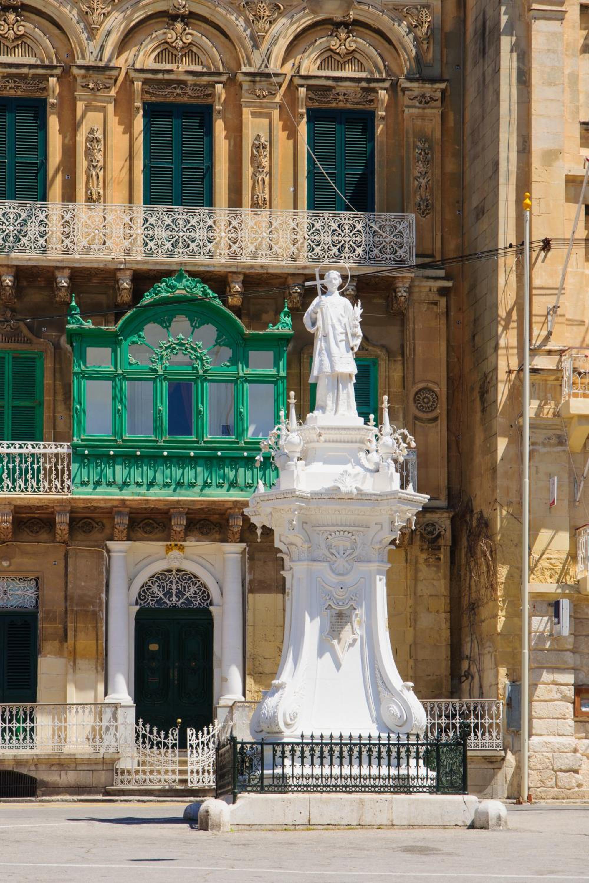 Historic Vittoriosa Maisonette with Sea View photo 4