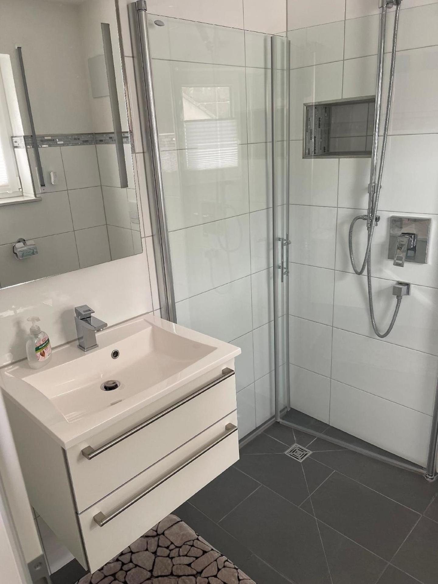 Ferienwohnung In Ruhiger Lage In Seenähe
