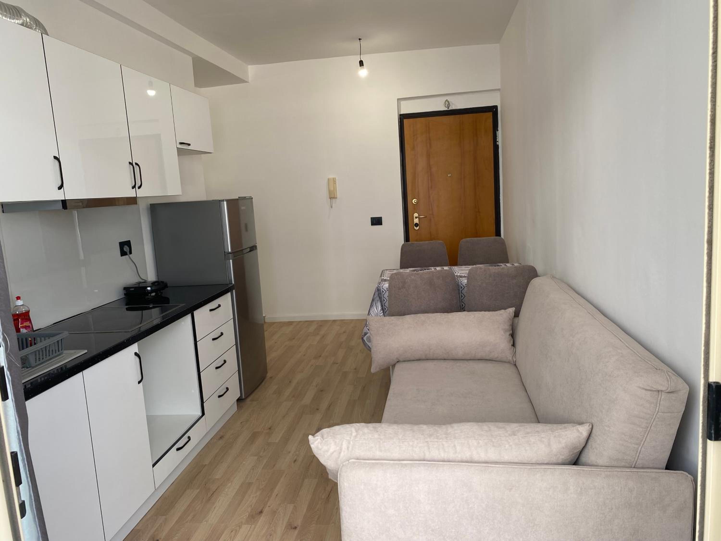Genti Apartment