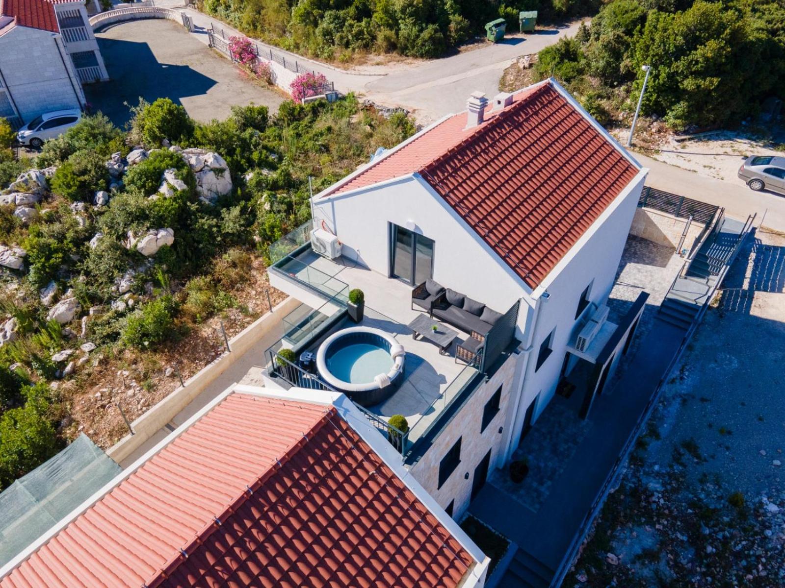 Villa Zvonimir
