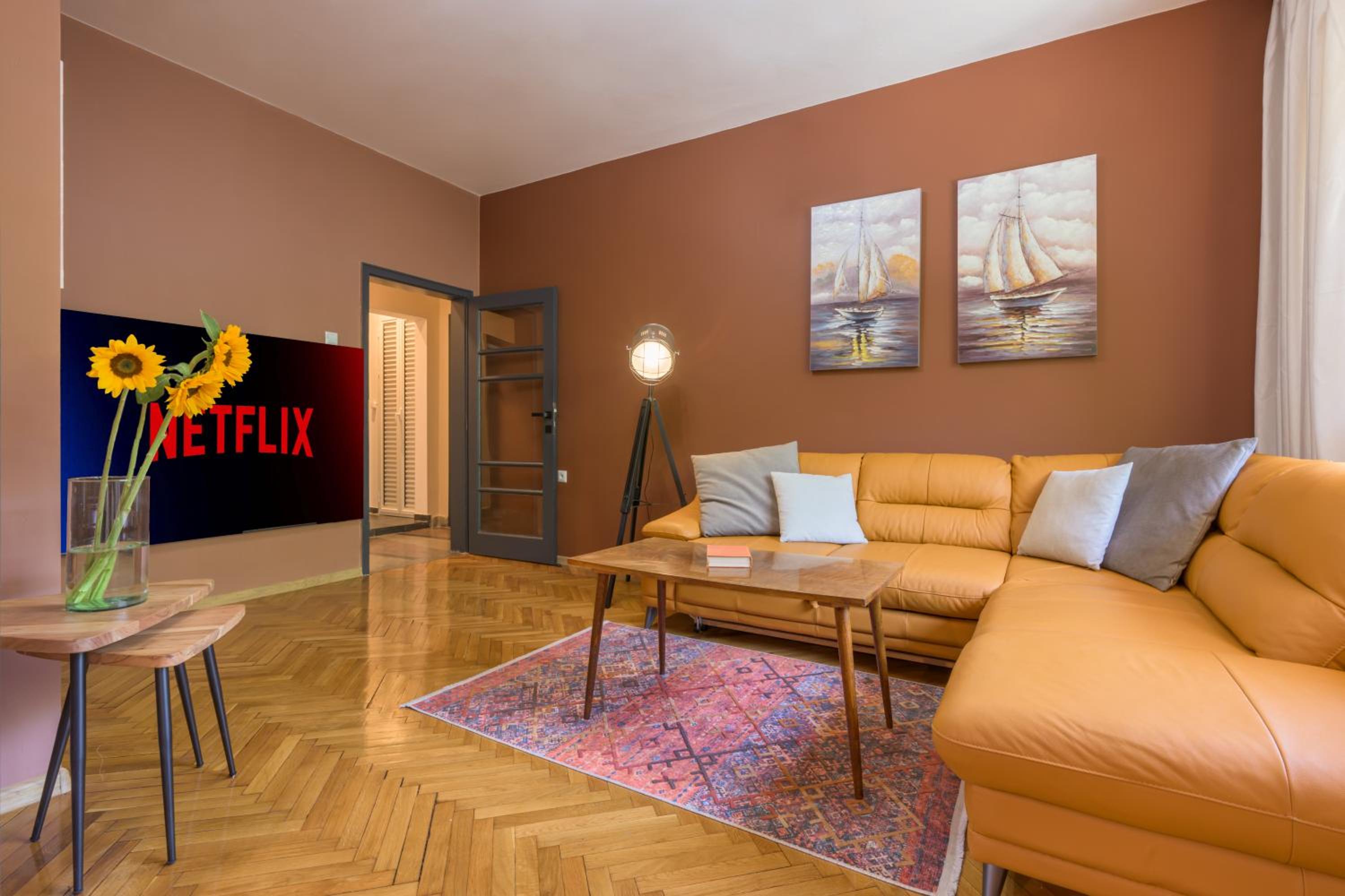 ELI-ANDON APARTMENt