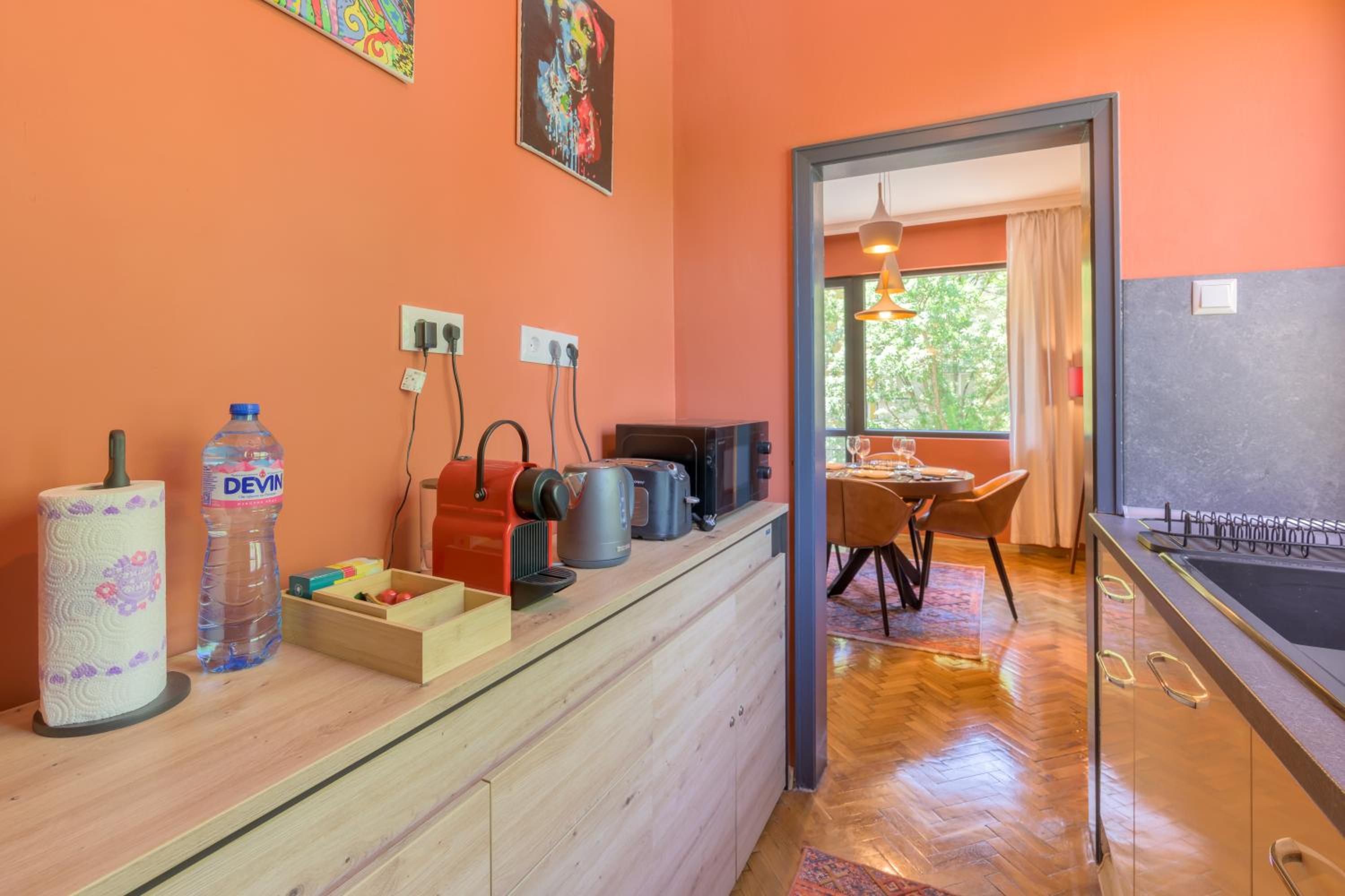 ELI-ANDON APARTMENt